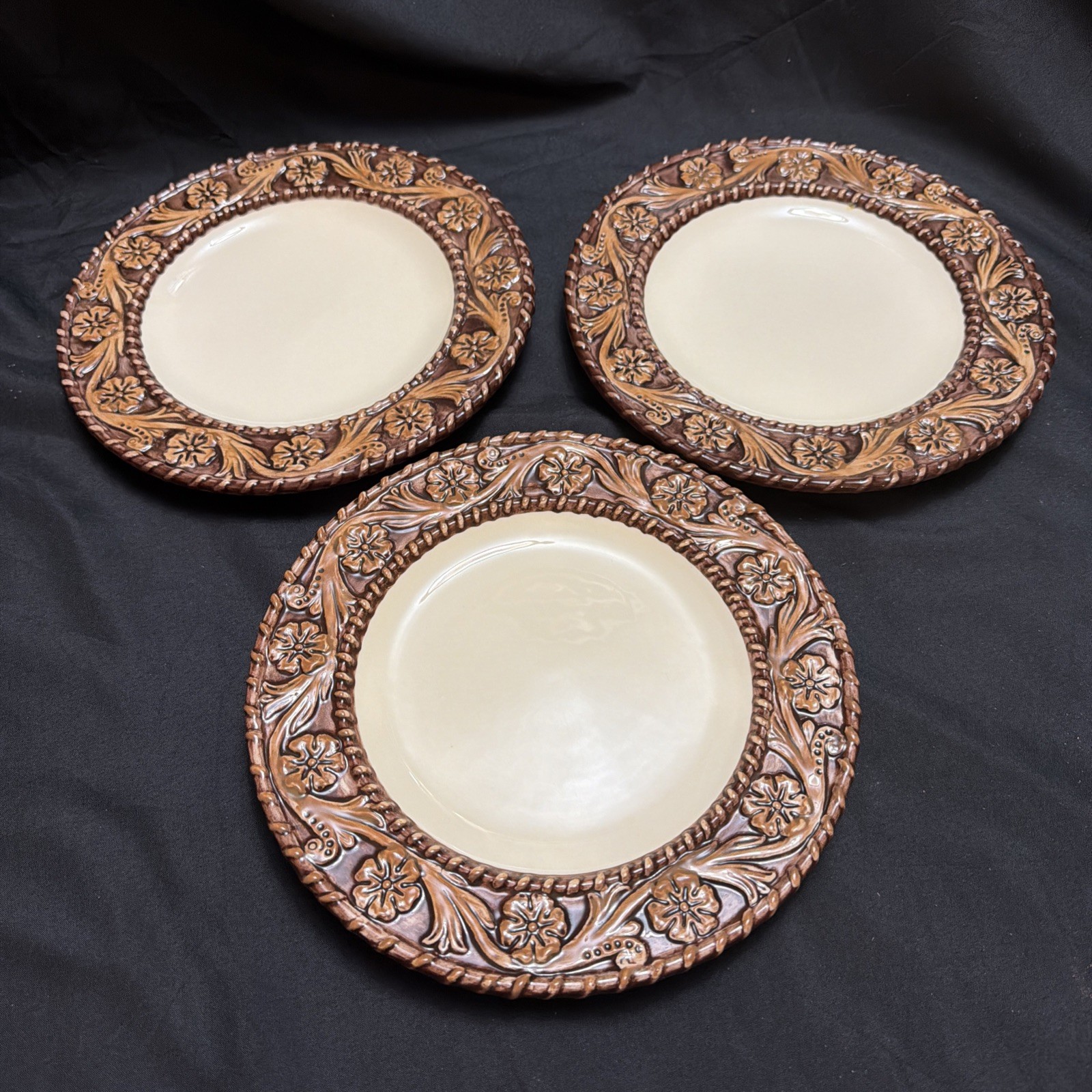 Montana Silversmiths Lifestyles Tooled Leather 9” Dessert Plates Set Of 3