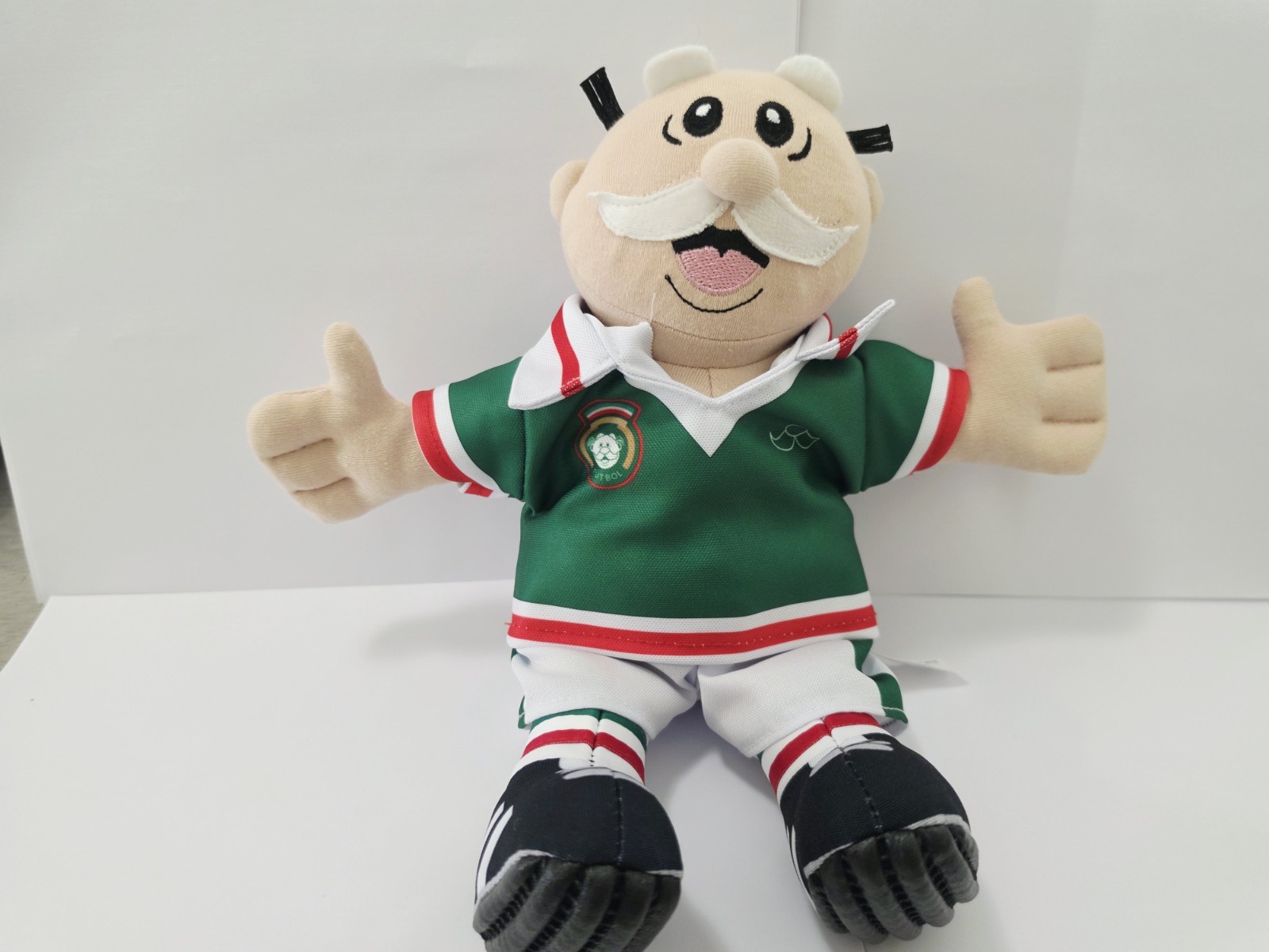 Dr Simi Mundial 2026 Plush Limited Edition MEXICO Soccer World Cup. NEW RELEASE Dr Simi Mundial 2026 Plush Limited Edition MEXICO Soccer World Cup. NEW RELEASE