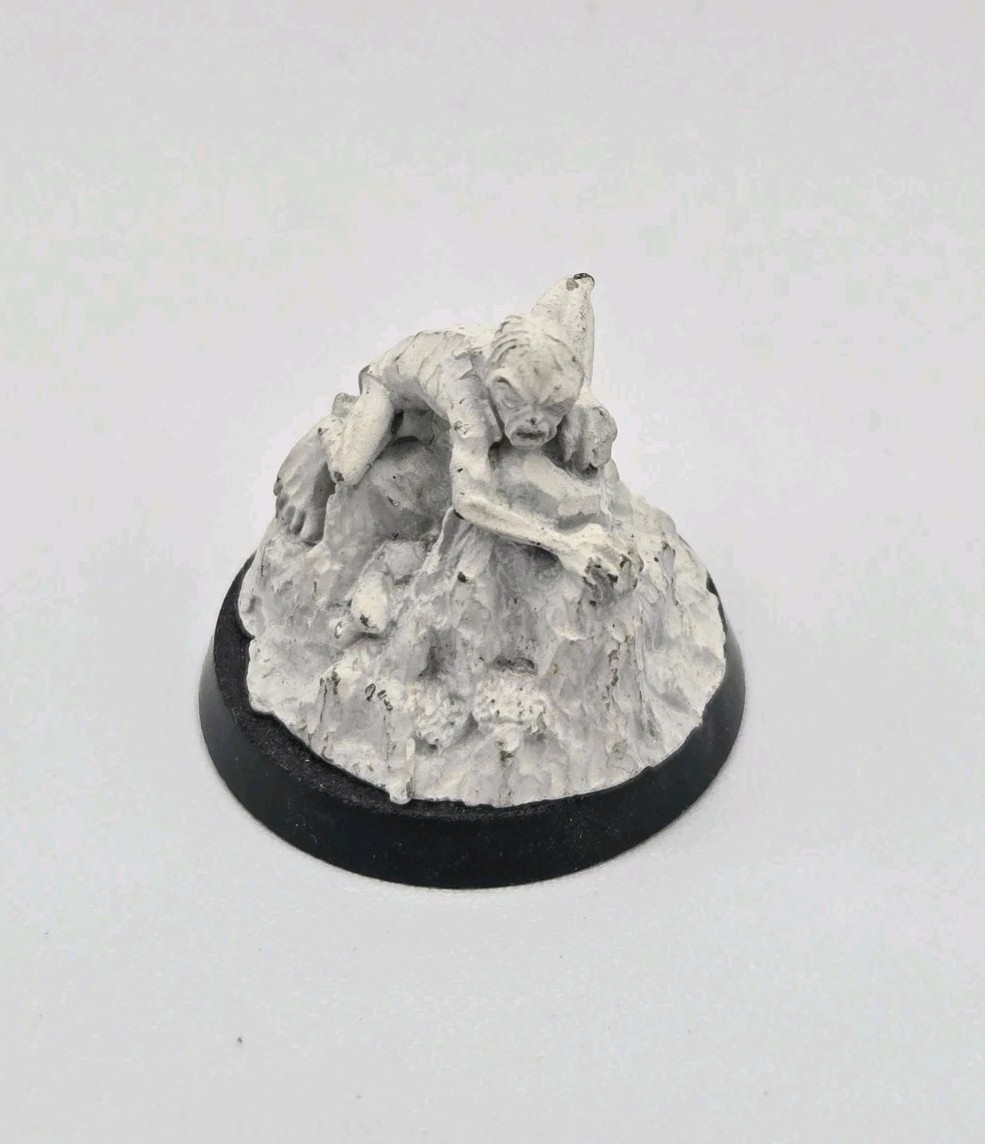 Lord of the Rings LOTR GOLLUM ON ROCK metal OOP Middle-Earth Game Games Workshop