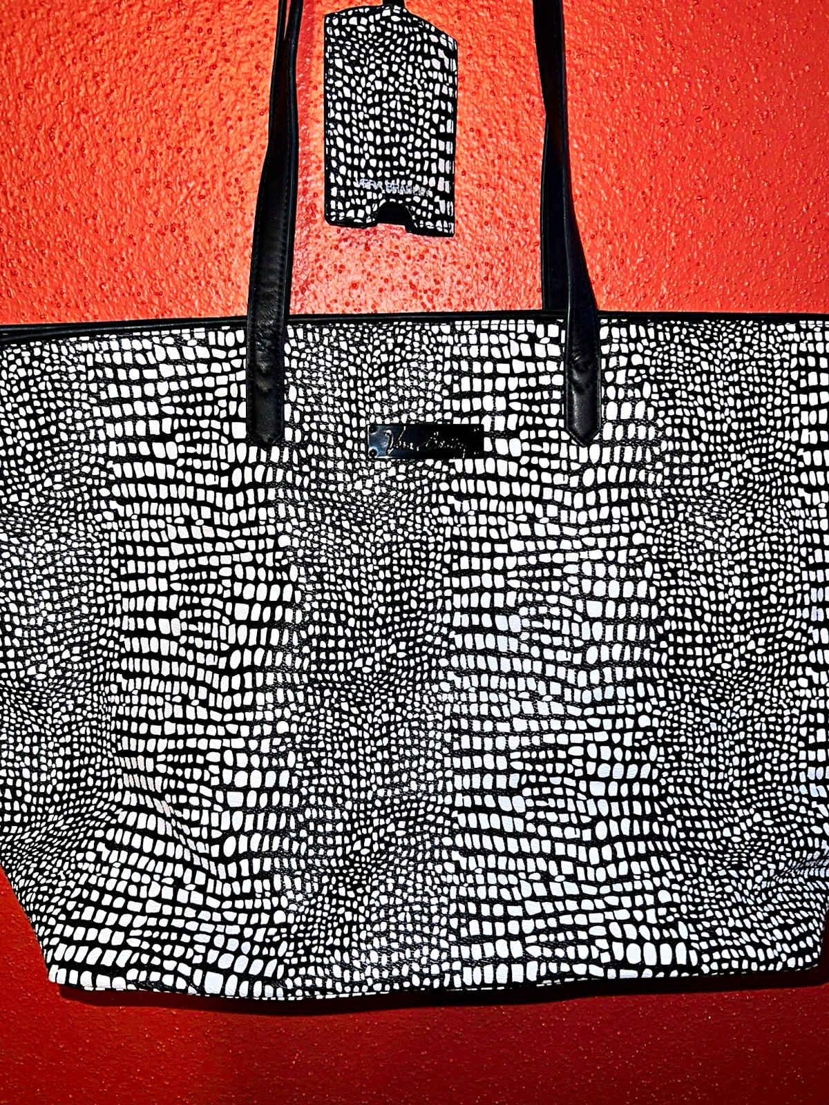Vera Bradley Retired Midnight Snakeskin Large Zip Tote with Luggage Tag Vera Bradley Retired Midnight Snakeskin Large Zip Tote with Luggage Tag