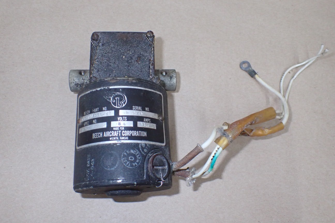 1964 BEECHCRAFT B55 BARON FLAP MOTOR 24V 35-364151-57 TESTED GOOD