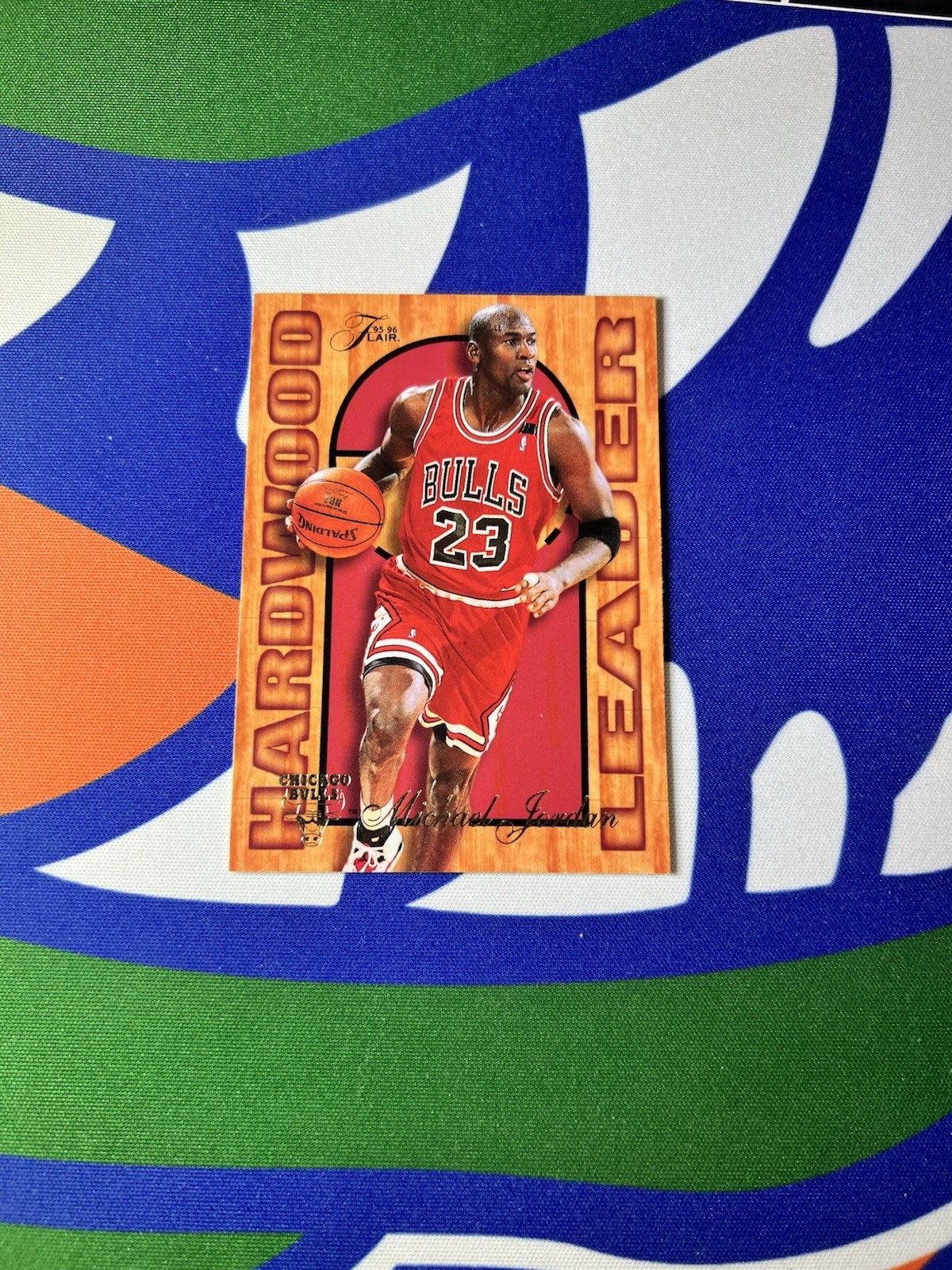 1995-96 Fleer - Flair Hardwood Leader Michael Jordan #4 1995-96 Fleer - Flair Hardwood Leader Michael Jordan #4