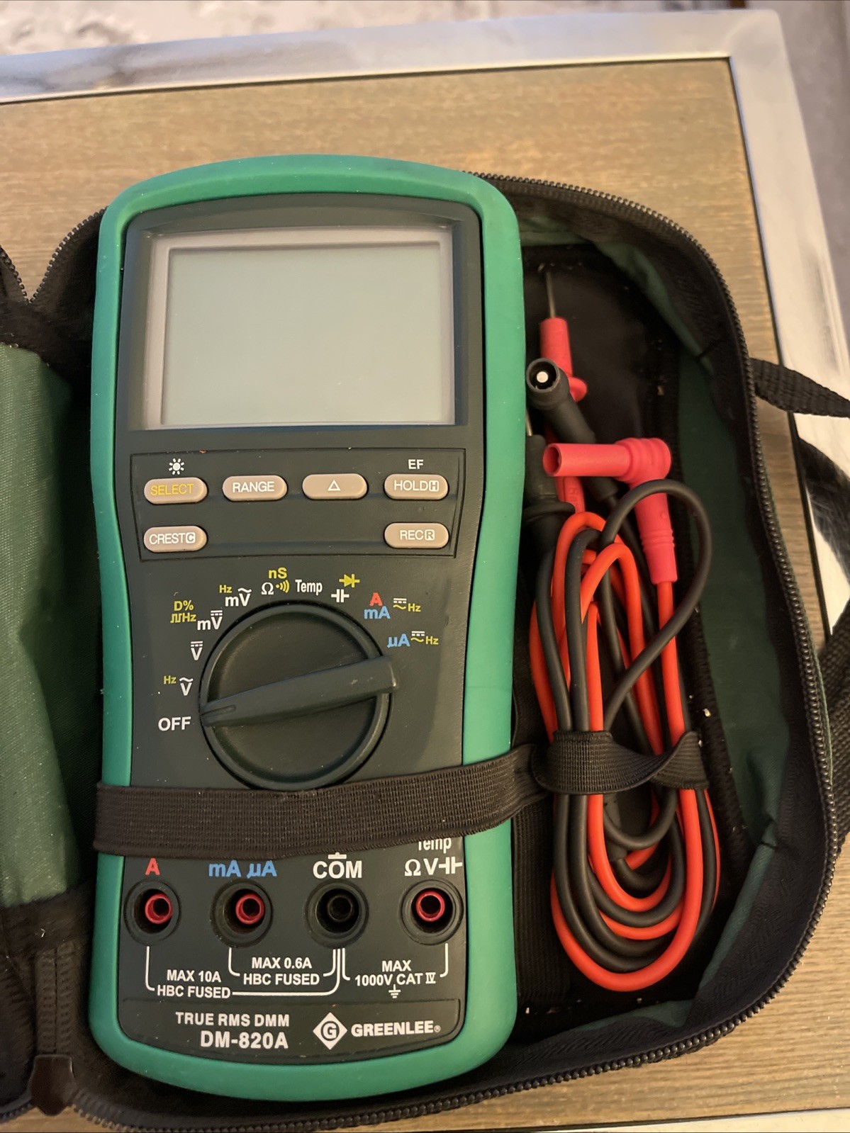 Greenlee DM-820A Smart Digital Multimeter Greenlee DM-820A Smart Digital Multimeter