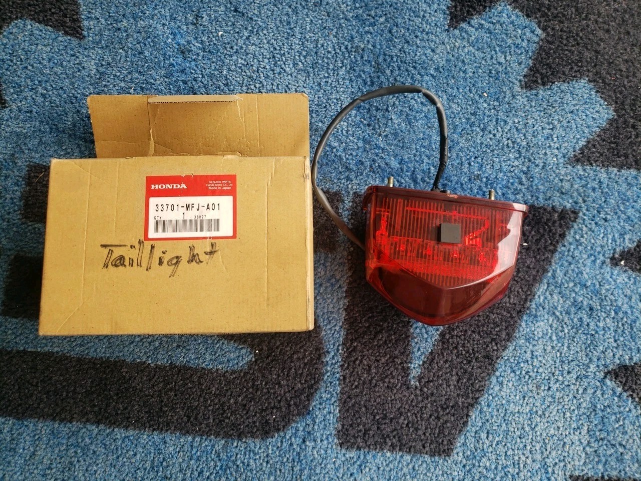 2007-2011 HONDA CBR600RR RR CBR 600 REAR TAILLIGHT UNIT 33701-MFJ-A01 2007-2011 HONDA CBR600RR RR CBR 600 REAR TAILLIGHT UNIT 33701-MFJ-A01