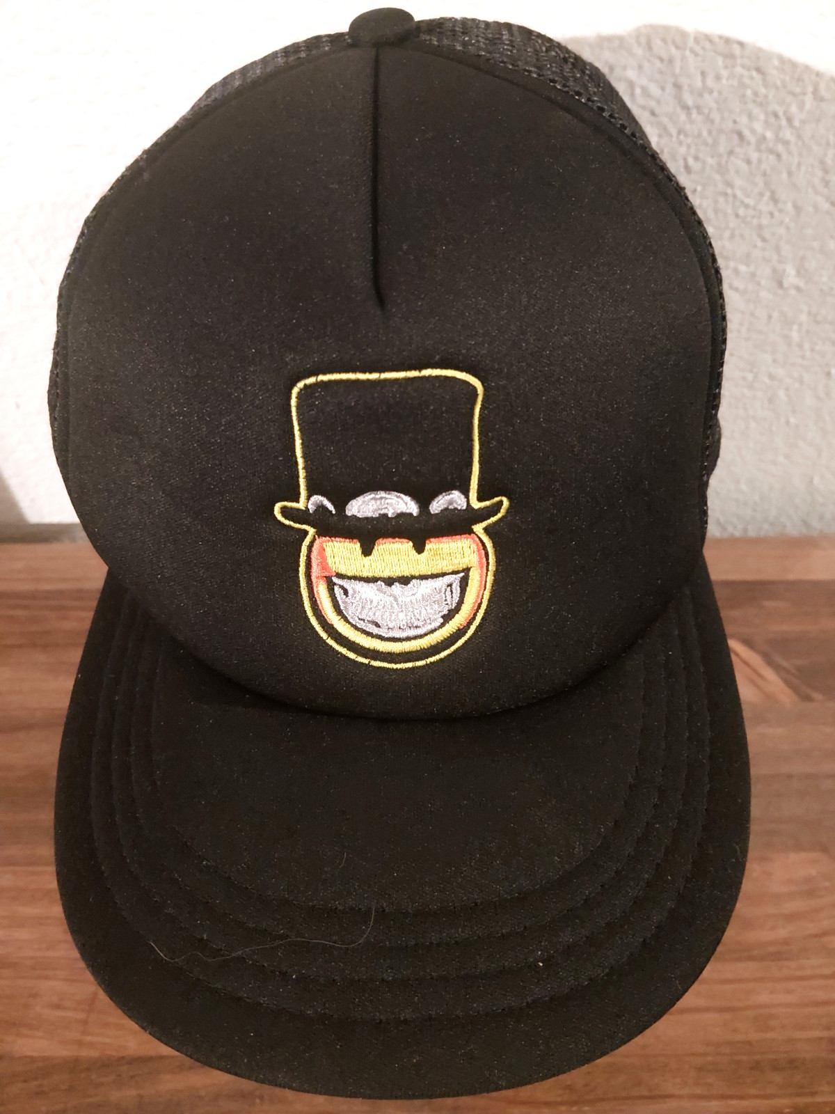 SLASH 🎸 GUNS N ROSES 🎸OWNED SLASH SMILEY FACE HAT / CAP JULIENS AUCTIONS