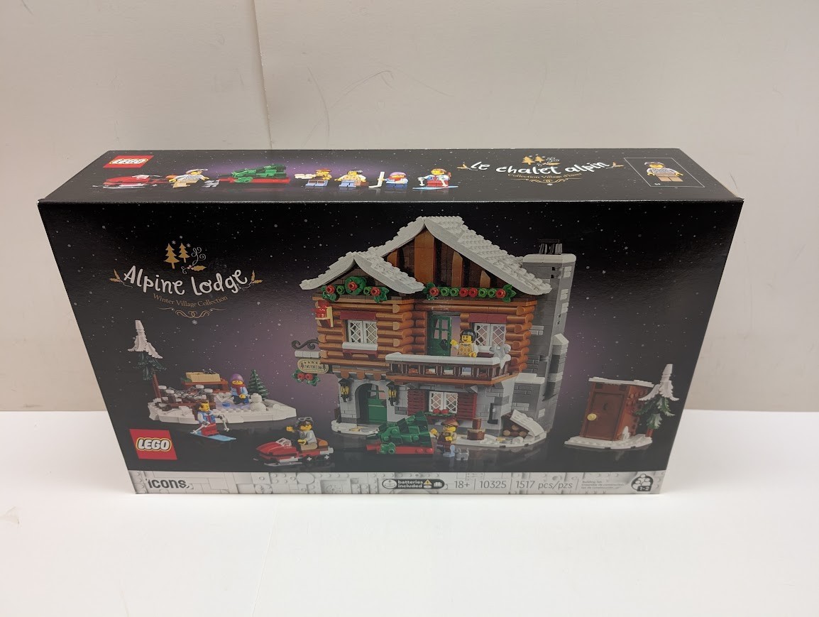 LEGO 10325 Icons: Alpine Lodge Holiday Christmas City New & Sealed w/ Shelf Wear