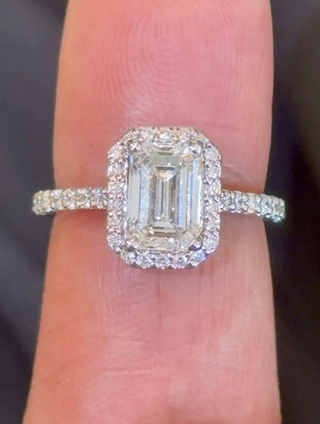 PLATINUM 2.50 CARAT EMERALD LAB GROWN DIAMONDS ENGAGEMENT WEDDING RING