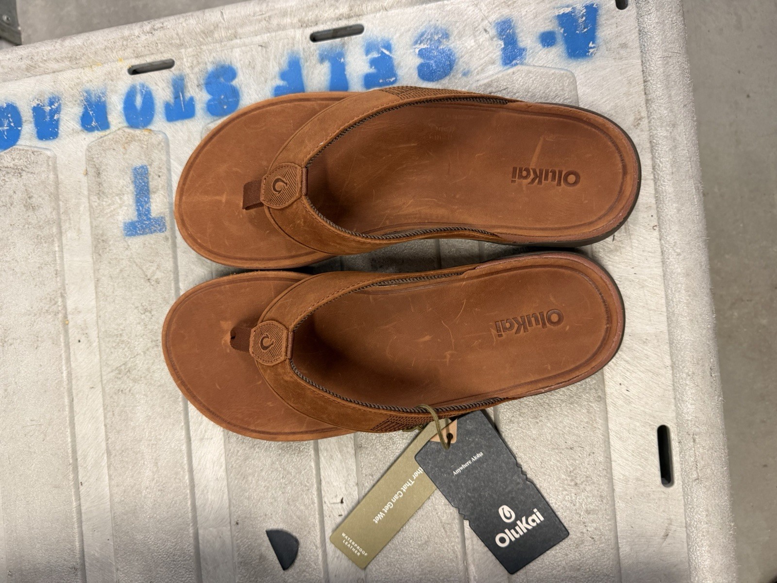 OluKai Tuahine Men\'s Brown Thong Sandals Slip On US 11 EU 44 UK 10.5