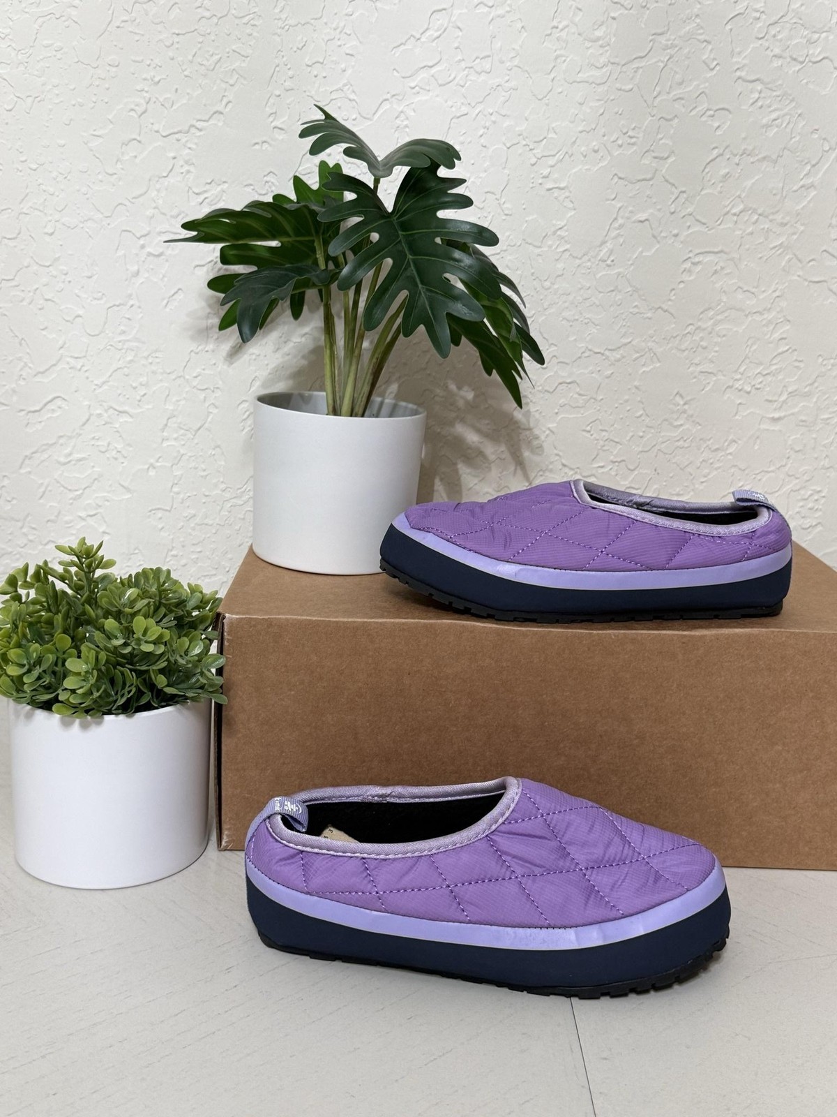 Kamik Puffy Slippers Kids Size 1 Purple Quilted Vegan Slip On Winter Indoor