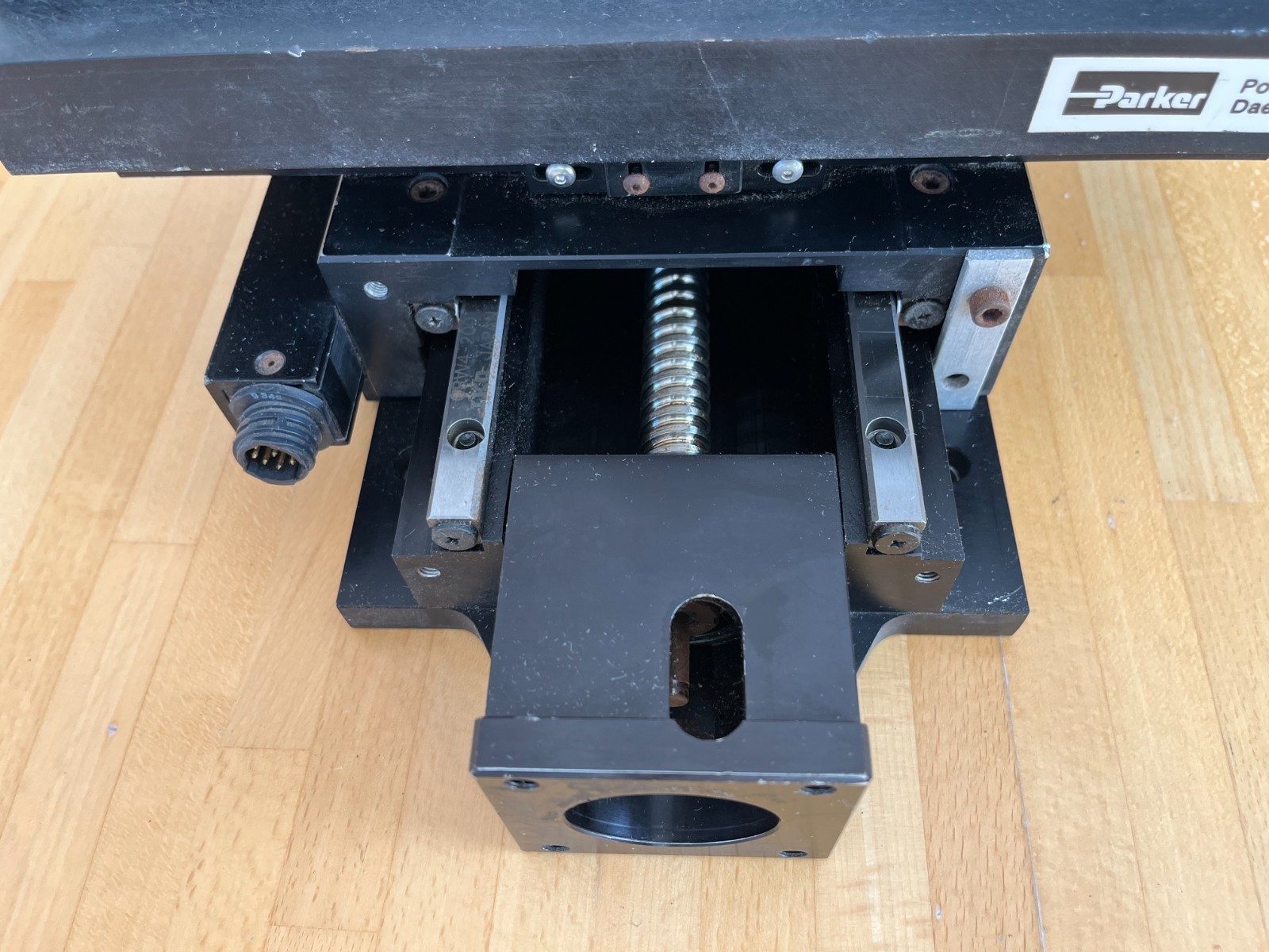 Parker Daedal 800CT cross roller X-Y table / stage Parker Daedal 800CT cross roller X-Y table / stage