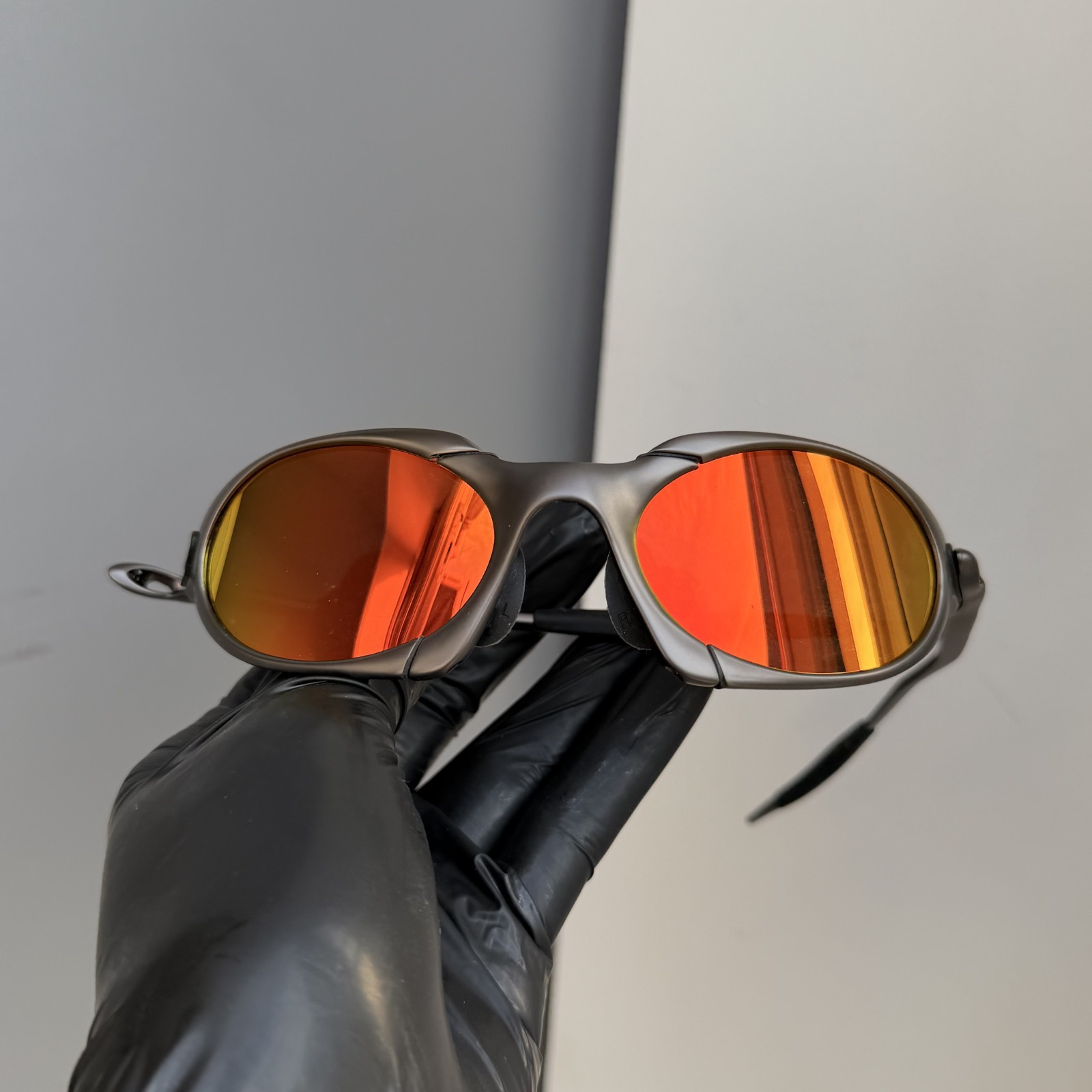 Y2K Retro Oakley  X Metal Romeo 1 Titanium Polarized Sunglasses Red Lens + Box