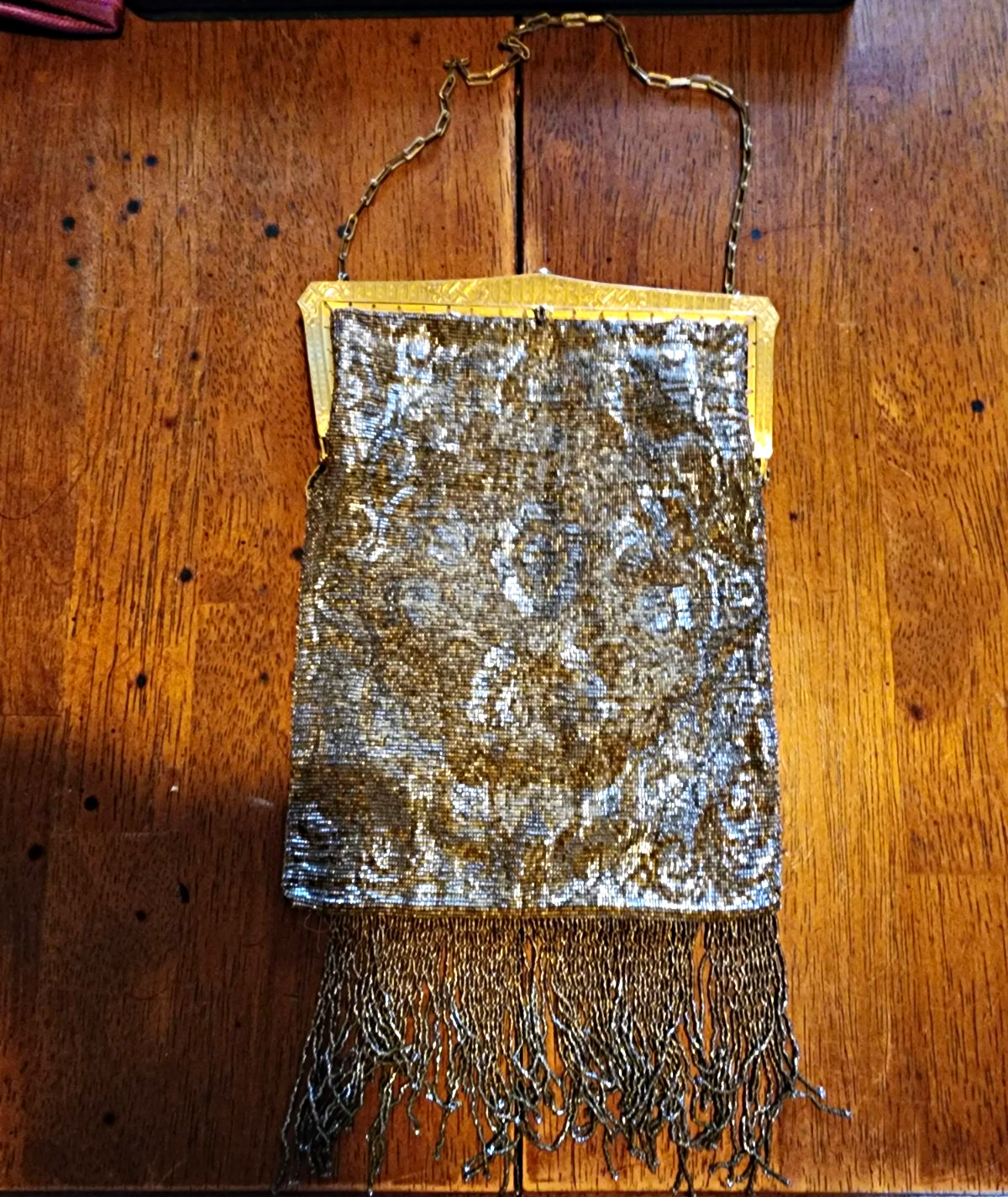 French Steel 1920s Art Deco Gold Metal Mesh Evening Purse Kiss Lock Chain