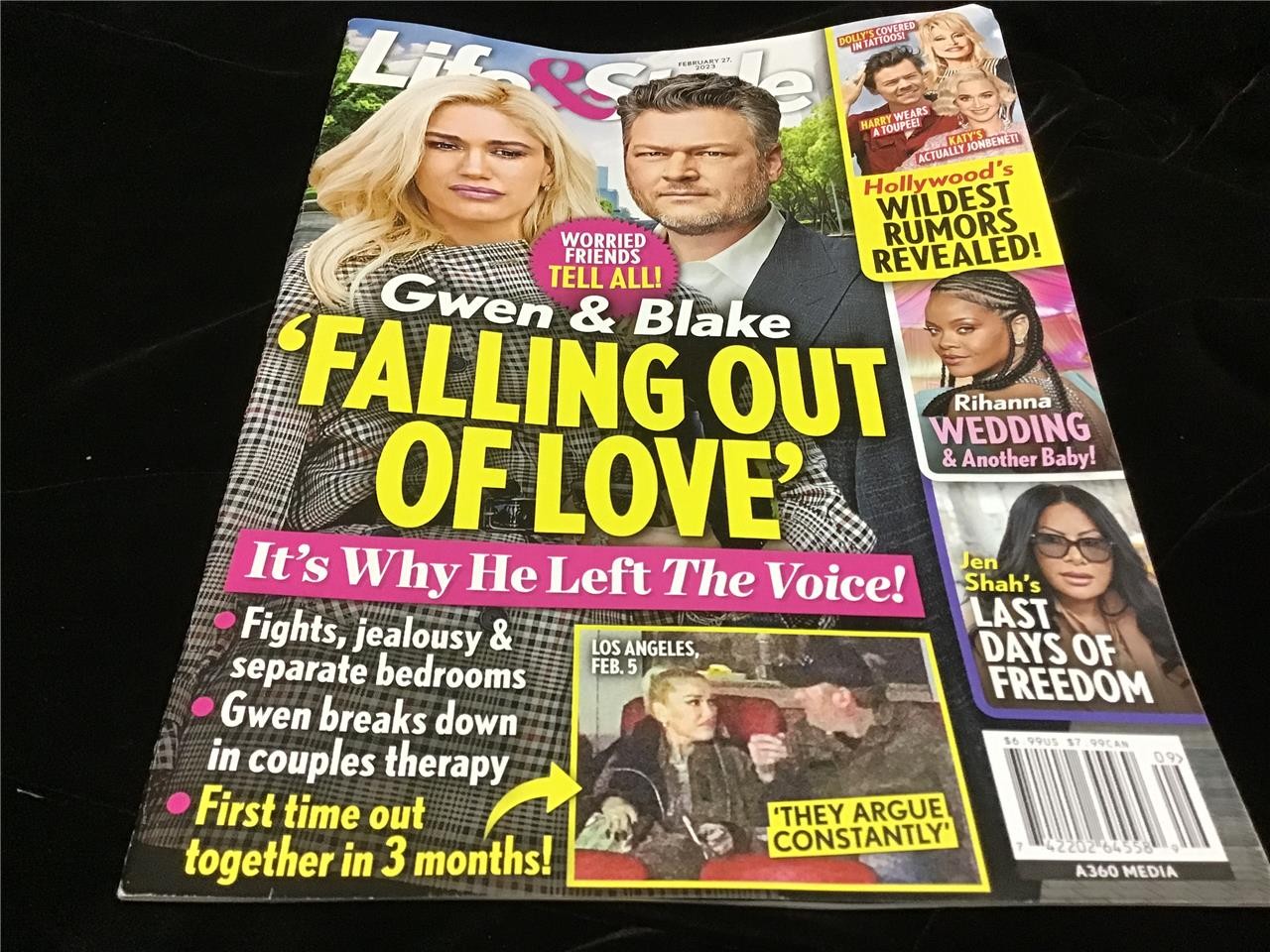 Life & Style Magazine February 27, 2023 Gwen & Blake \'Falling Out of Love\'