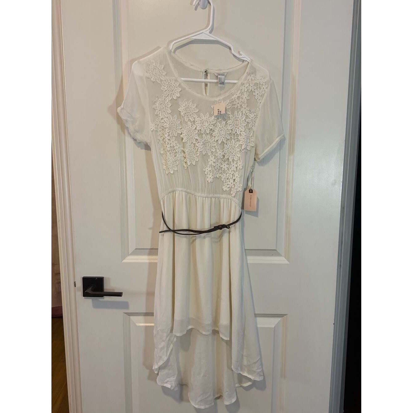 Forever 21 Cream Floral Lace Chiffon High-Low Dress Size S