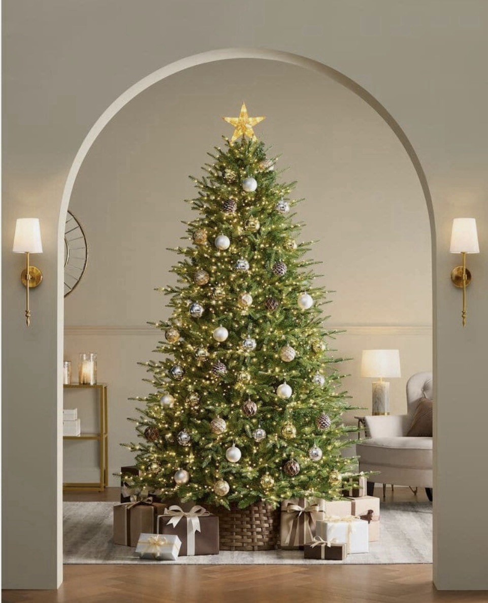 7.5 ft FULL Grand Duchess Twinkling Balsam LED Pre-Lit Artificial Christmas Tree