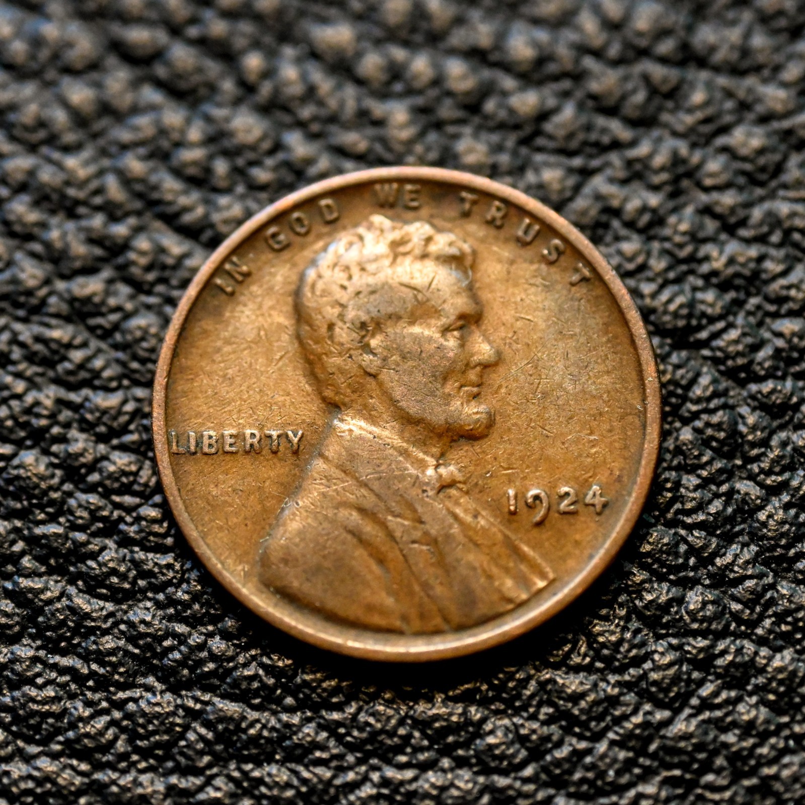 1924-P Lincoln Cent ~ VERY FINE (VF) Condition ~ COMBINED SHIPPING 1924-P Lincoln Cent ~ VERY FINE (VF) Condition ~ COMBINED SHIPPING