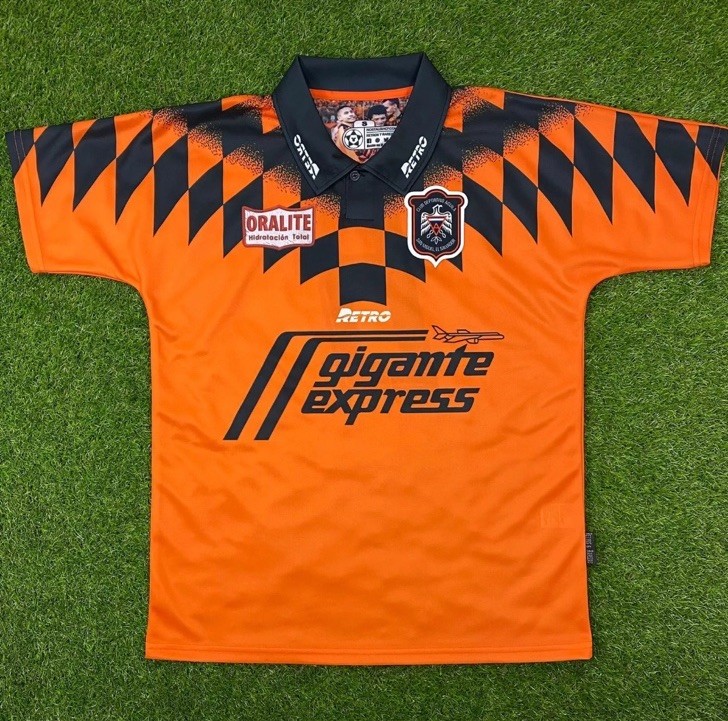 CD Aguila (Soccer Jersey El Salvador), Camisa de Futbol Retro - 1997 Size M CD Aguila (Soccer Jersey El Salvador), Camisa de Futbol Retro - 1997 Size M