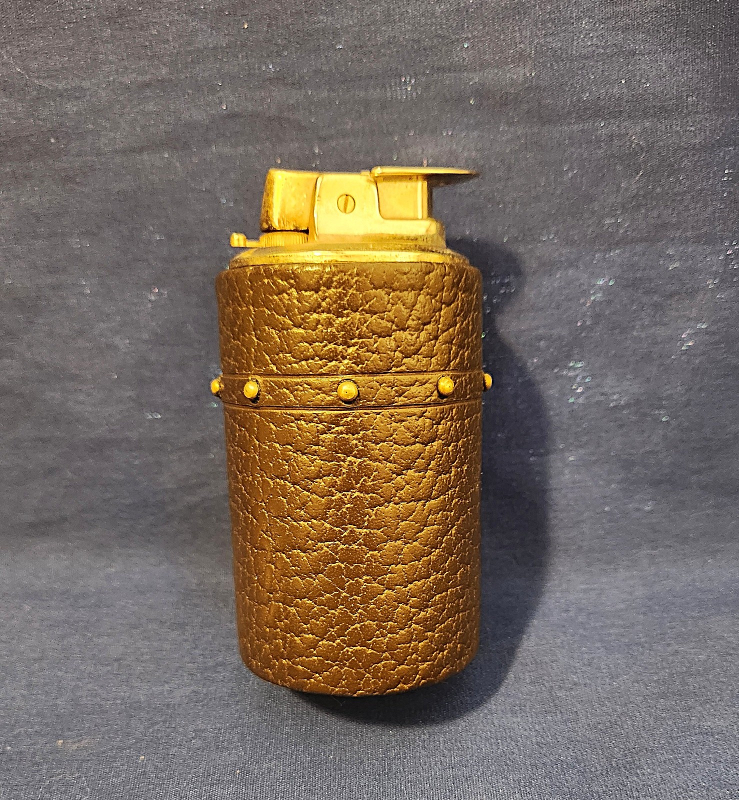 VINTAGE RONSON BUTANE PATHFINDER LIGHTER w/ REAL BUFFALO LEATHER WORKS FINE VINTAGE RONSON BUTANE PATHFINDER LIGHTER w/ REAL BUFFALO LEATHER WORKS FINE