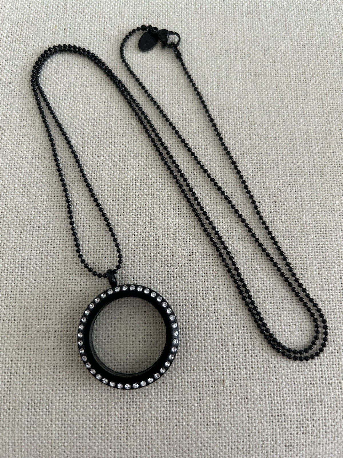 Origami Owl Large Black w/Crystals Hinge Locket & 30\