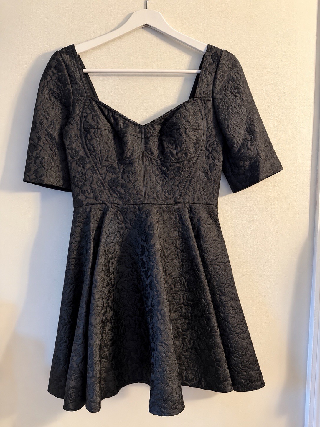 Dolce & Gabbana Black Floral Brocade Fit & Flare Dress Size 44 Italy NWOT Dolce & Gabbana Black Floral Brocade Fit & Flare Dress Size 44 Italy NWOT