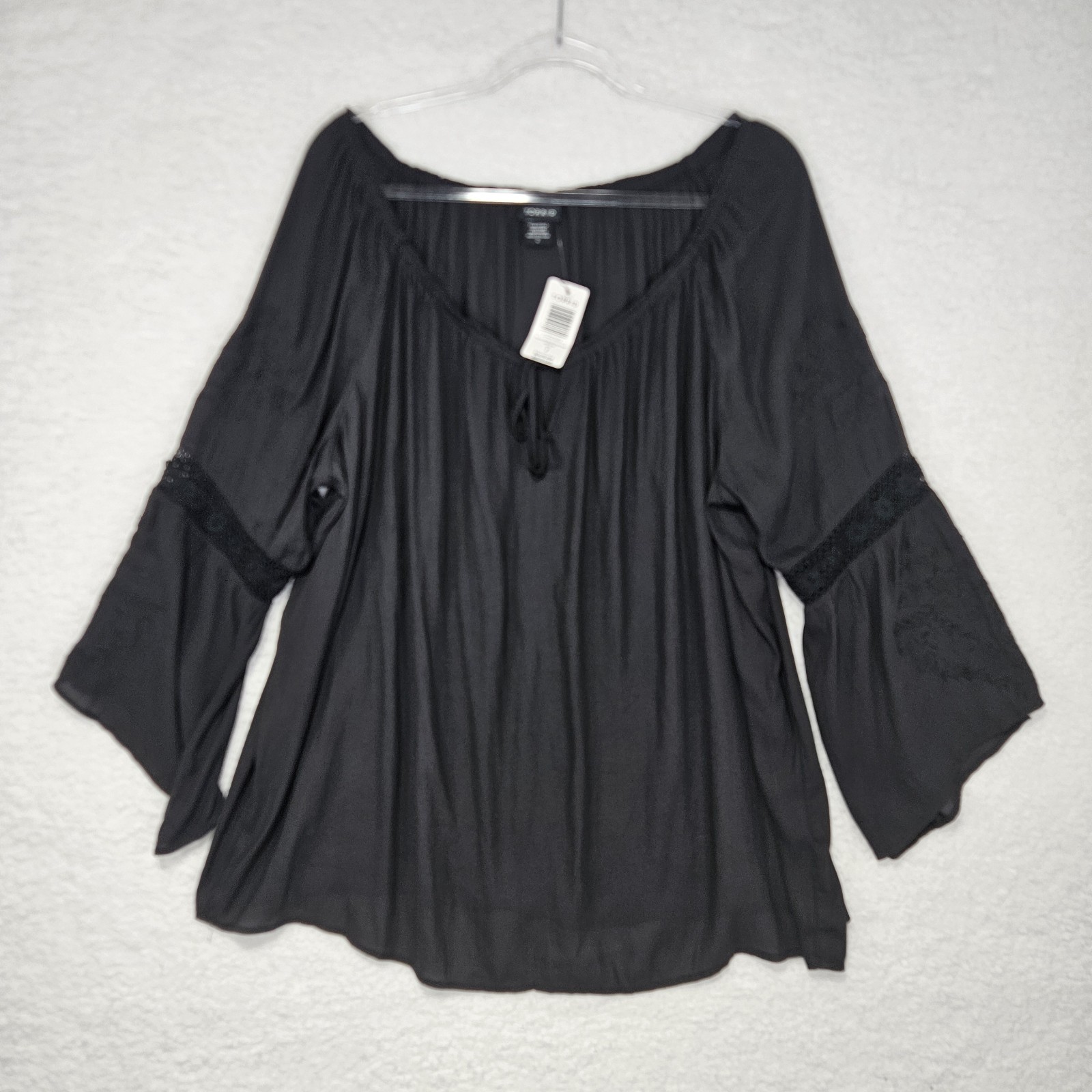 Torrid Black Peasant Style Embroidered Bell Sleeves Necktie Size 2/LG Whimsigoth