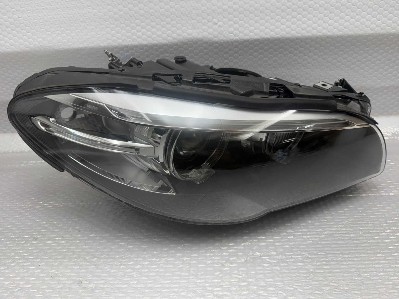 MINT. 2014-2016 BMW 5 SERIES F10 LCI RIGHT SIDE RH HEADLIGHT AFS HID XENON OEM