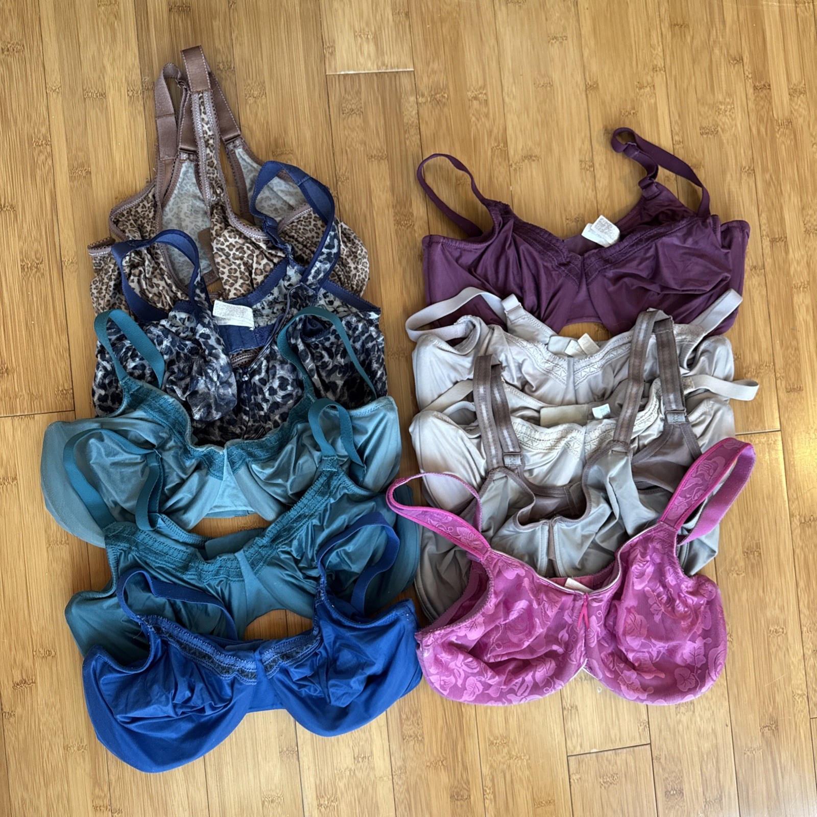 Wacoal Bra Lot Size 38DD Lot of 10 Bras 2 Awareness Bras All Used Wacoal Bra Lot Size 38DD Lot of 10 Bras 2 Awareness Bras All Used
