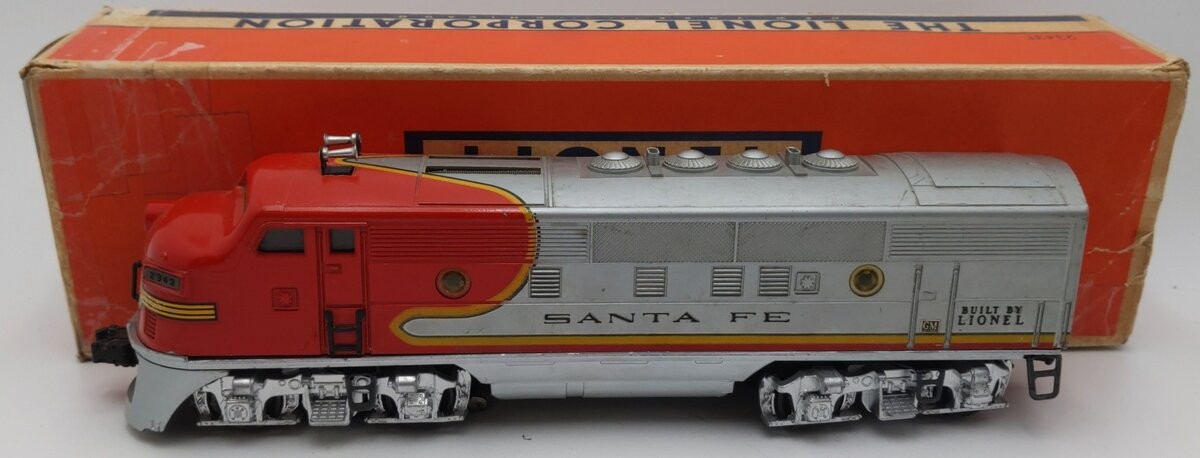 Lionel 2343T Vintage O Santa Fe F3 A Non-Powered Dummy Diesel Locomotive/Box