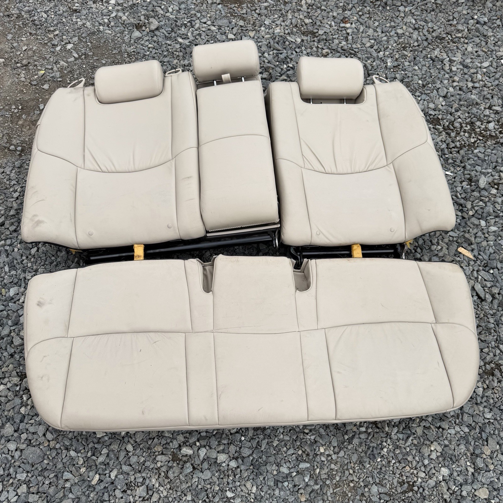 2005-2010 TOYOTA AVALON REAR PASSENGER LEATHER SEAT ASSEMBLY - IVORY COLOR