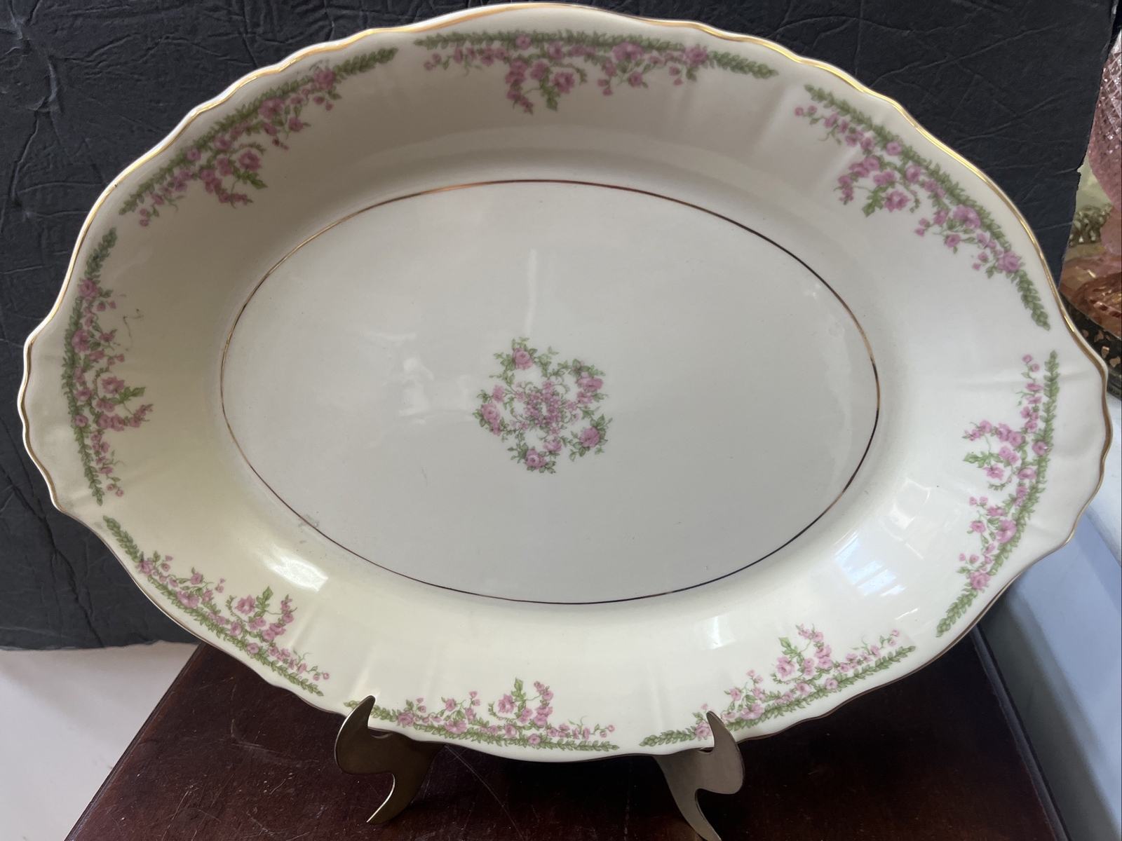Vintage Pink Syracuse Federal Oval Shape Platter Floral Serving Tray Vintage Pink Syracuse Federal Oval Shape Platter Floral Serving Tray