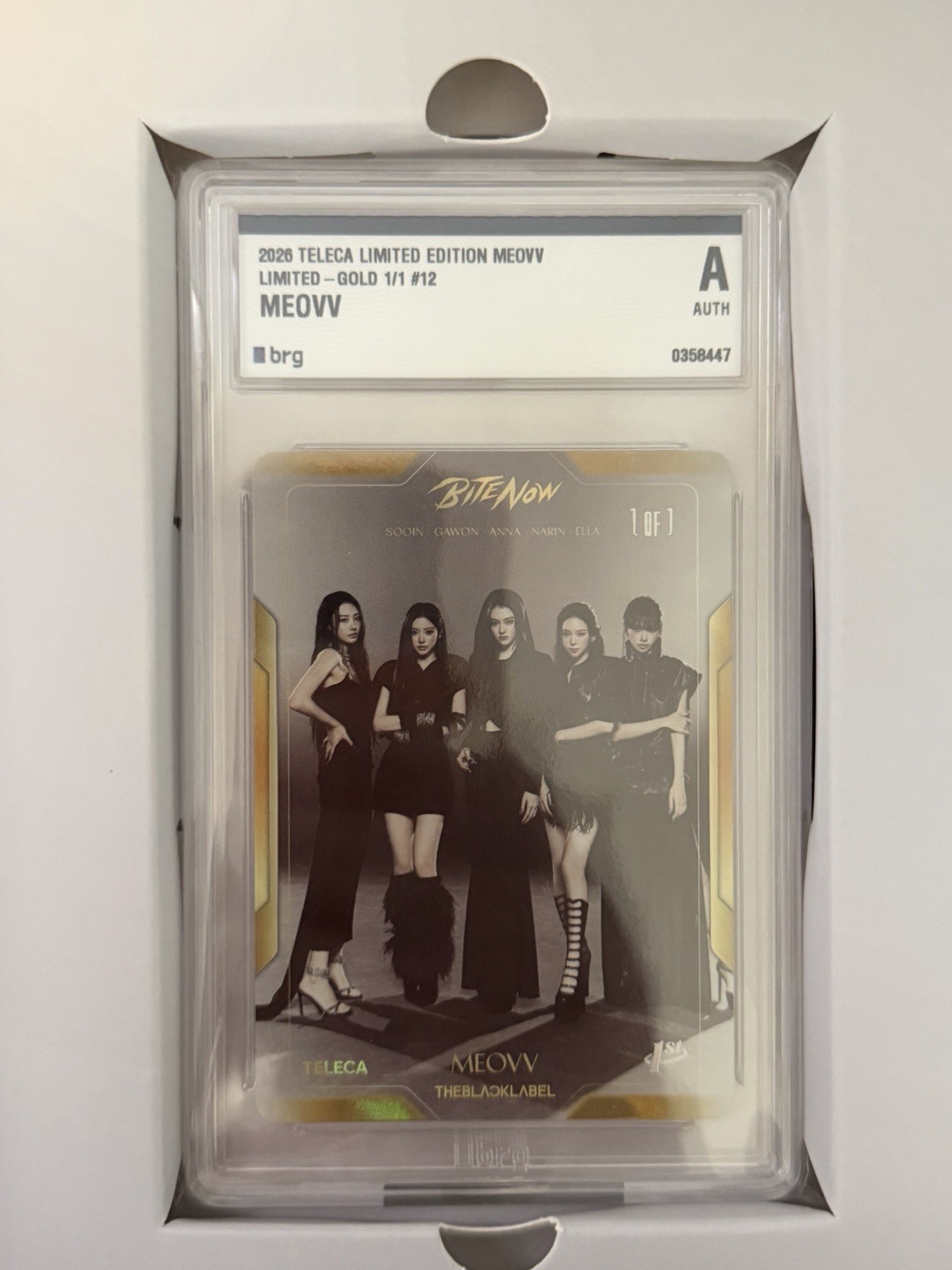 2026 MEOVV TELECA Limited GOLD Photocard 1/1 LTD MD GROUP MEOVV-LT-012P 2026 MEOVV TELECA Limited GOLD Photocard 1/1 LTD MD GROUP MEOVV-LT-012P