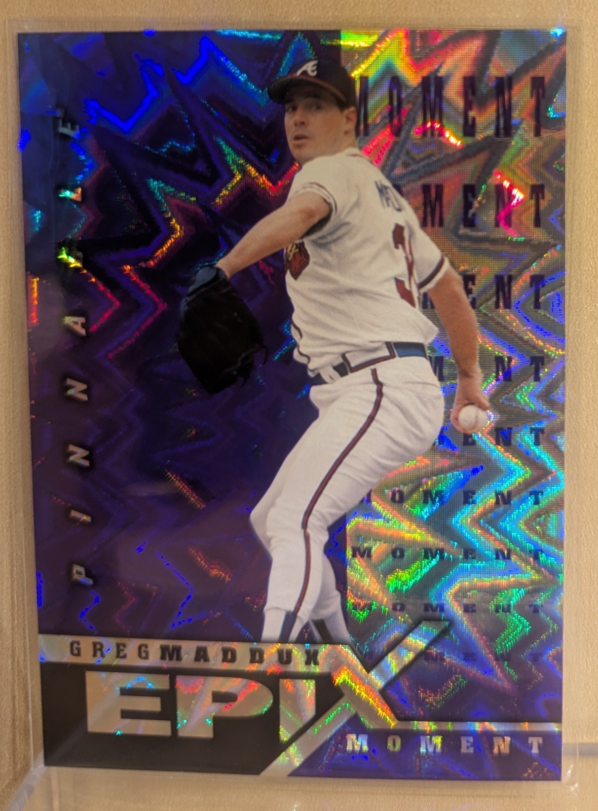 1998 Pinnacle EPIX PURPLE MOMENT #21 Greg Maddux Refractor RARE ICONIC INSERT 1998 Pinnacle EPIX PURPLE MOMENT #21 Greg Maddux Refractor RARE ICONIC INSERT