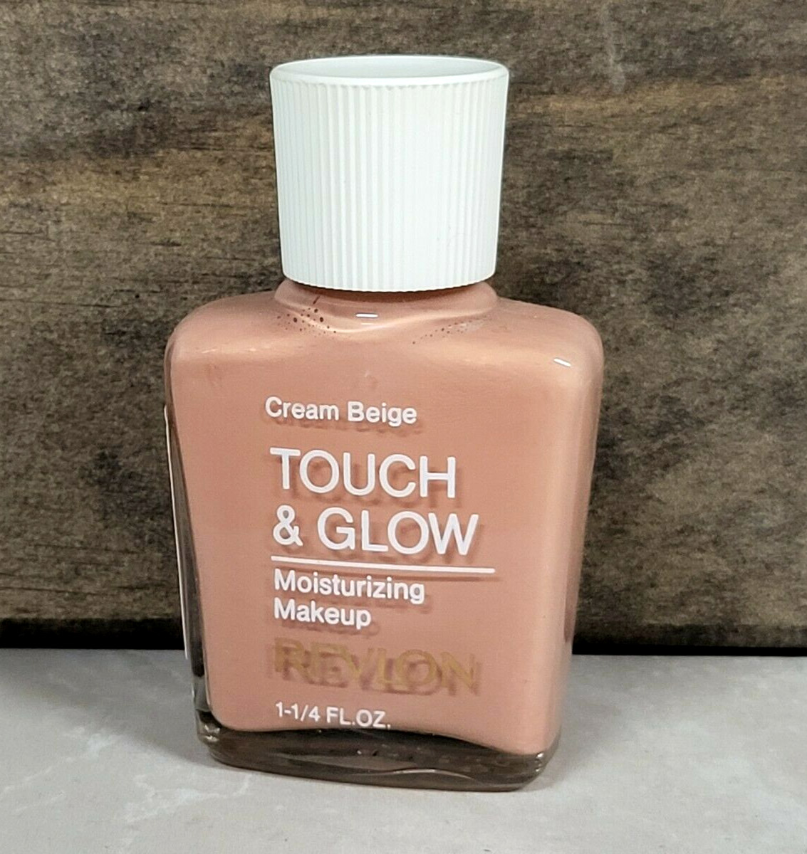 VINTAGE Revlon Touch & Glow Makeup Foundation  CREAM BEIGE ~ 1.25 oz, 36.9 ML