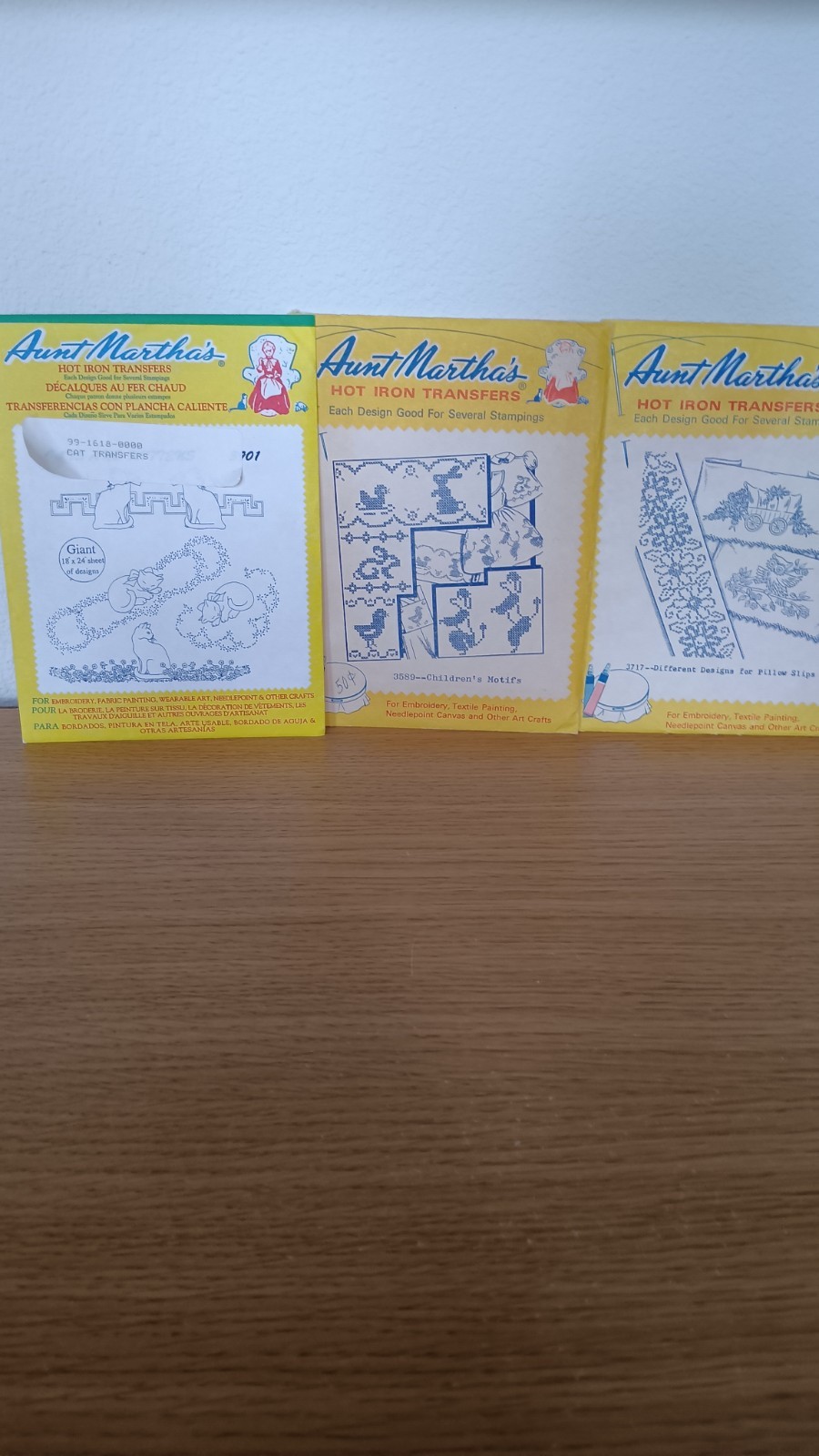 Aunt Martha\'s Hot Iron Transfers Lot Of 3 New Uncut Various Animals