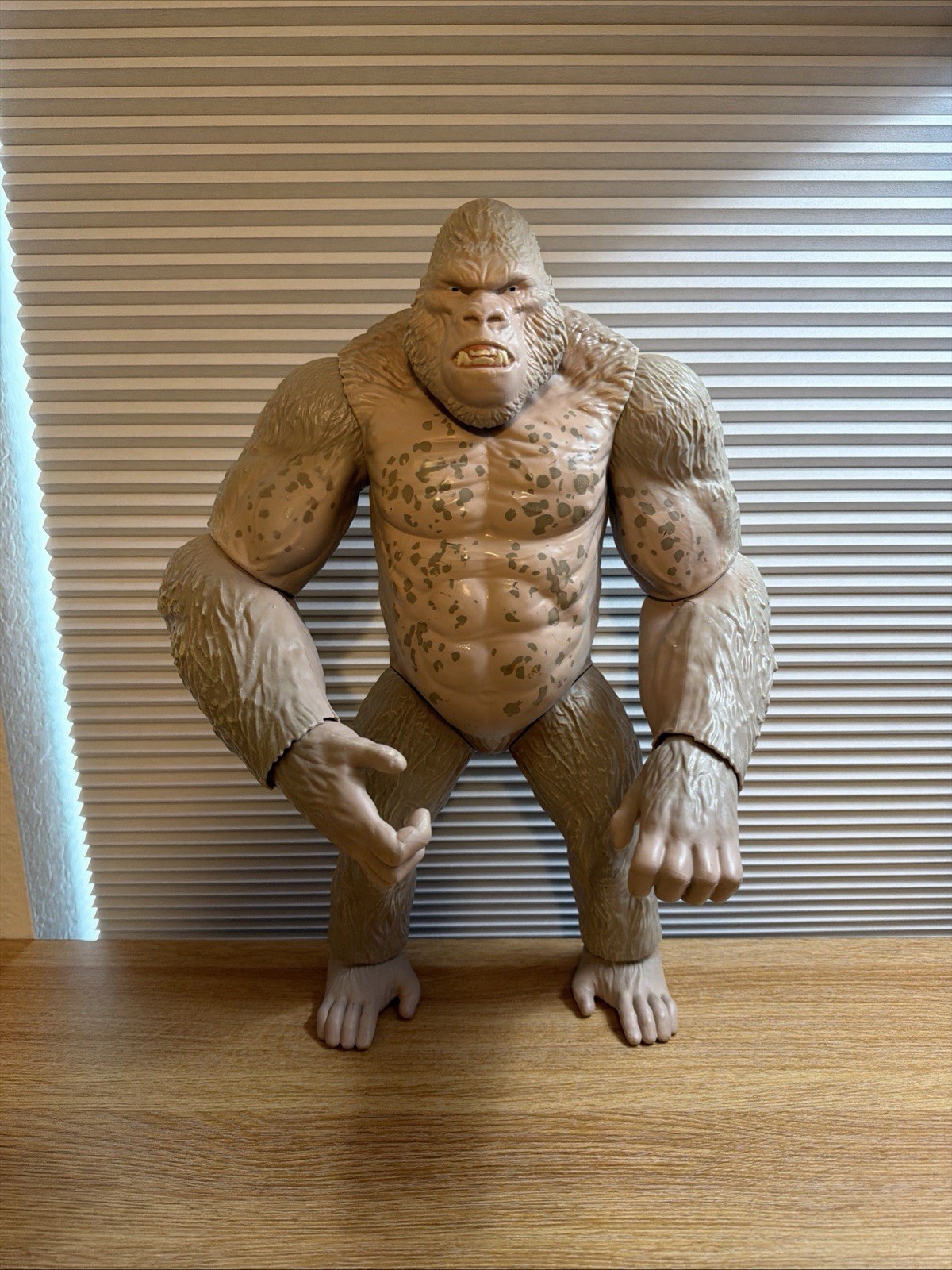 RAMPAGE The Movie 16” Mega George Albino Gorilla Action Figure Toy Articulated