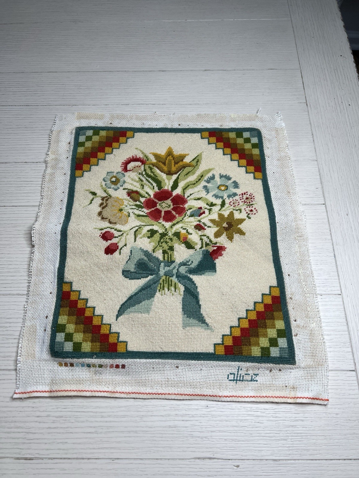 Vintage Completed Crosstitch “ Flower Bouquet “ Needlepoint 14.5” x 12” Vintage Completed Crosstitch “ Flower Bouquet “ Needlepoint 14.5” x 12”