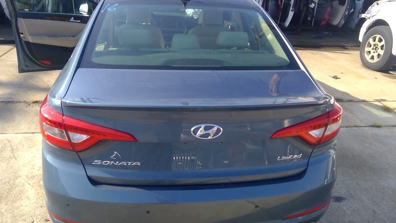 2015-2017 Hyundai Sonata Sedan Trunk Lid X8 Nouveau Blue Spoiler Rear Camera OE