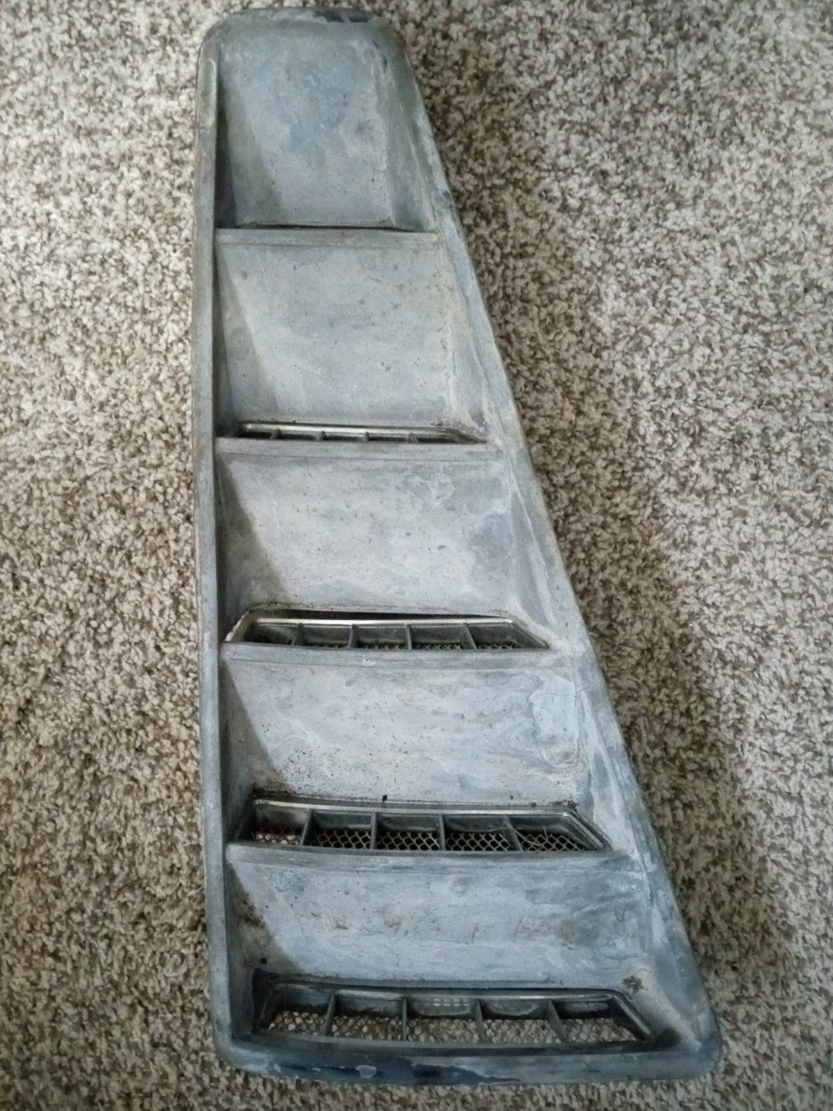 1965–1966 Ford Mustang Fastback C-pillar roof side vent louver assembly 1965–1966 Ford Mustang Fastback C-pillar roof side vent louver assembly