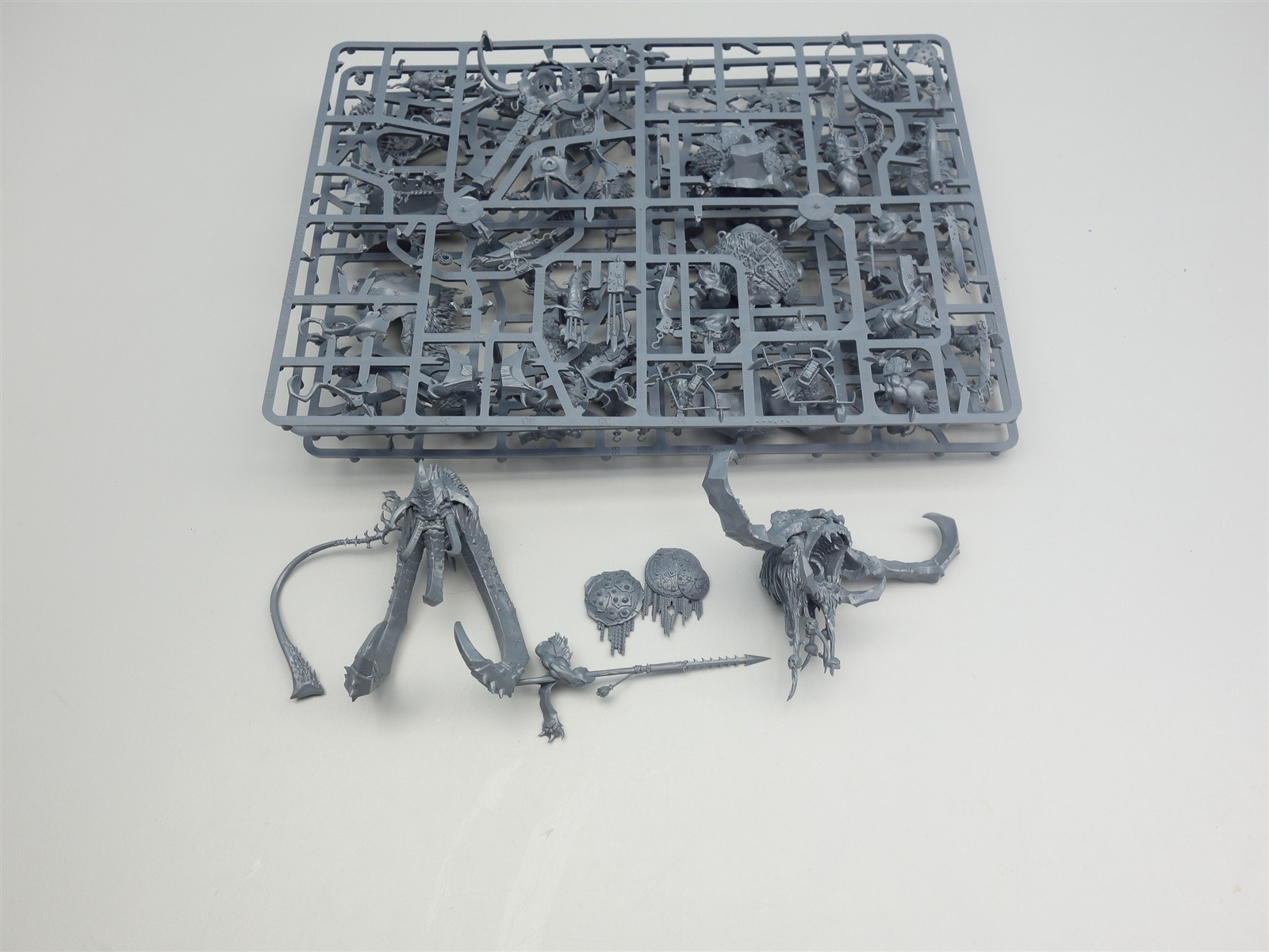 Warhammer FB Ogre Kingdoms AoS Ogor Mawtribes - Frostlord on Stonehorn 