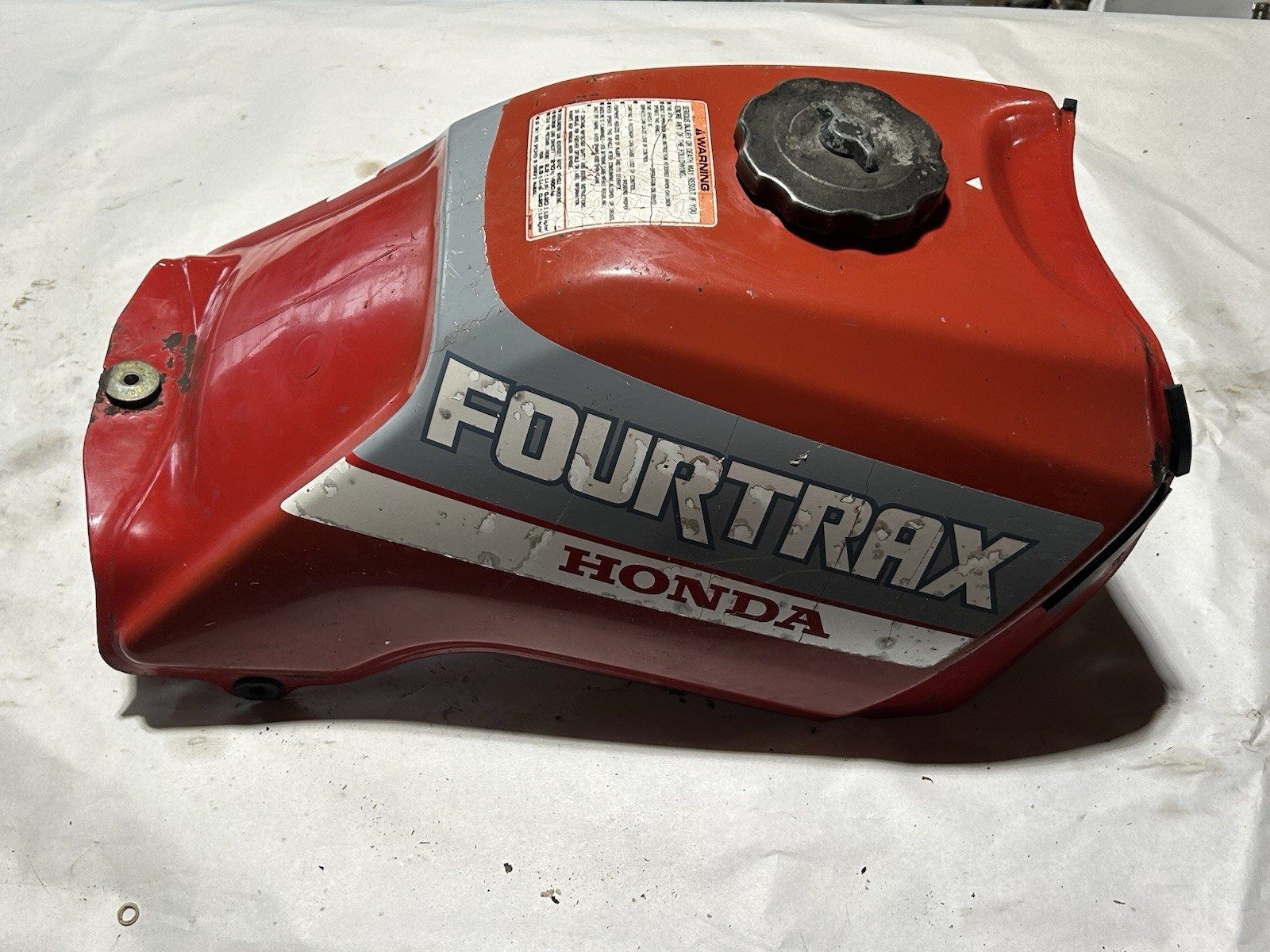 1988-1992 HONDA FOURTRAX 300 FUEL TANK CELL GAS CAP PETROL RESERVOIR 4X4 /2WD