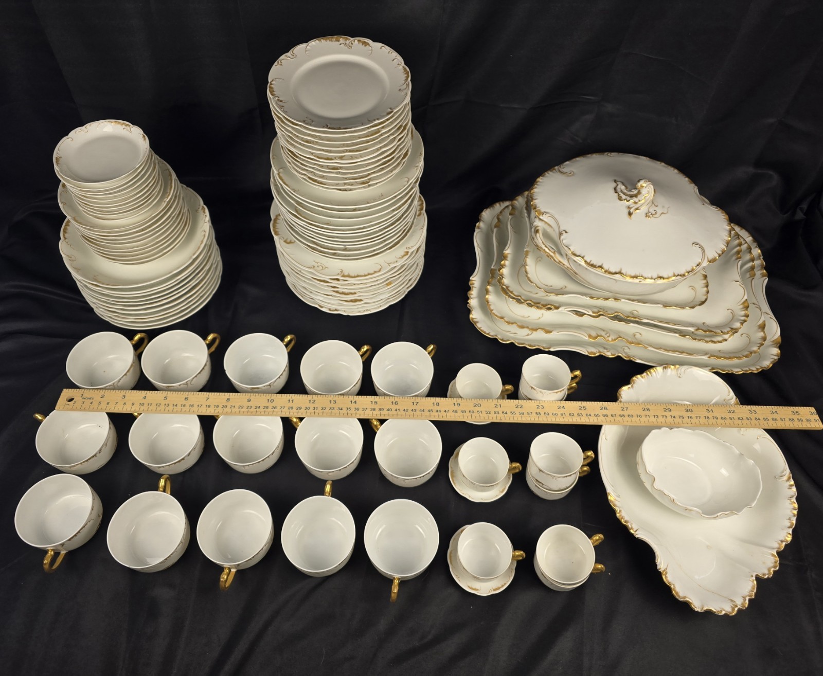 98 Piece Antique Haviland & Co Limoges White & Gold Schleiger No. 422 Dish Set
