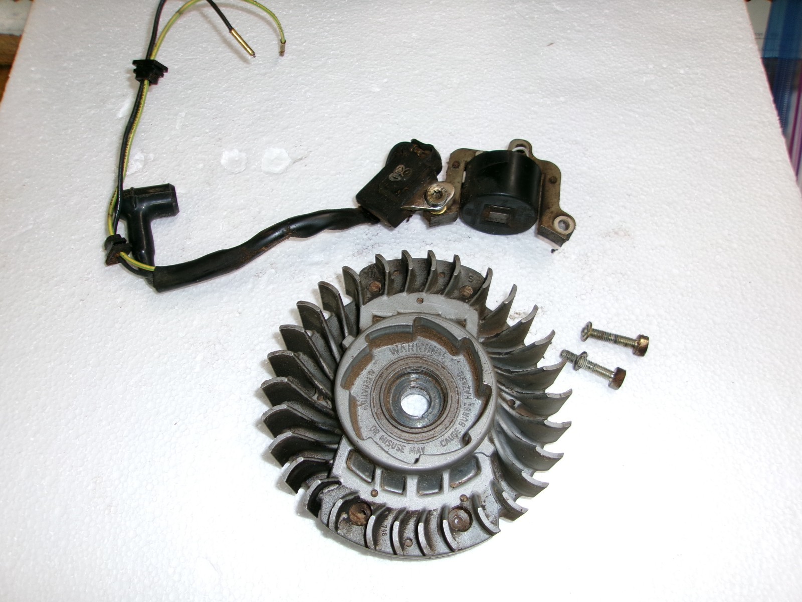 Stihl 084AV OEM Ignition Coil Flywheel  Assembly 1124-140-0600 084 AV #RJ-ZK1C-2