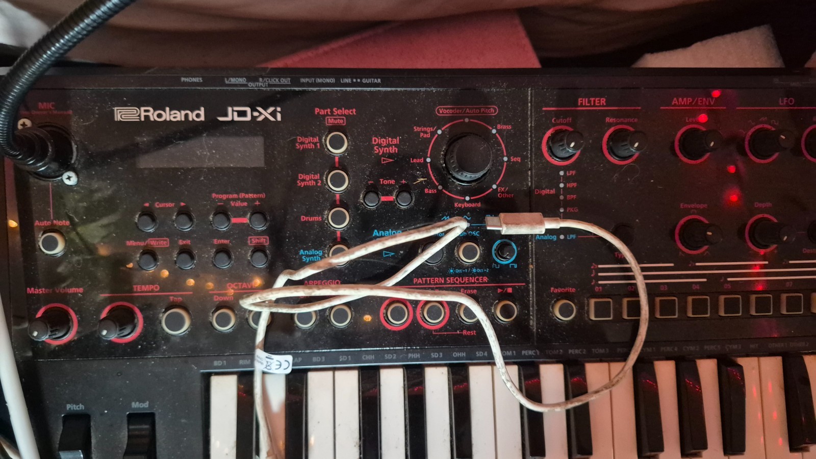 roland jd-xi synthesizer 37 key