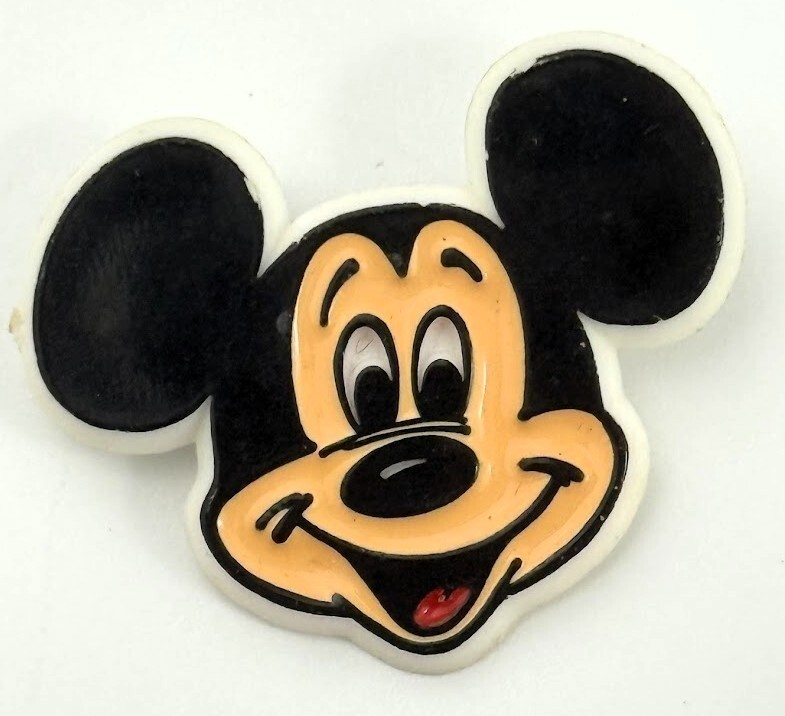 Vintage Walt Disney Mickey Mouse Head Plastic Brooch Pin Original Parks Souvenir Vintage Walt Disney Mickey Mouse Head Plastic Brooch Pin Original Parks Souvenir