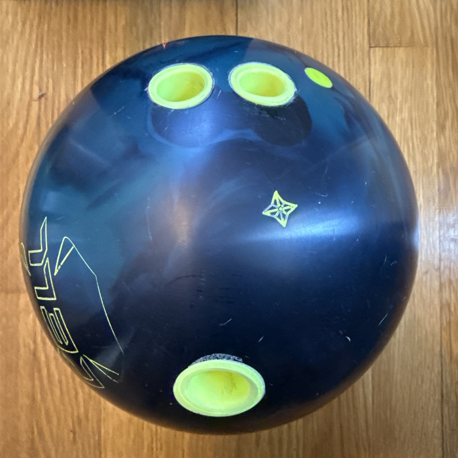 Used Roto Grip Cell Solid 15 lbs RH, 