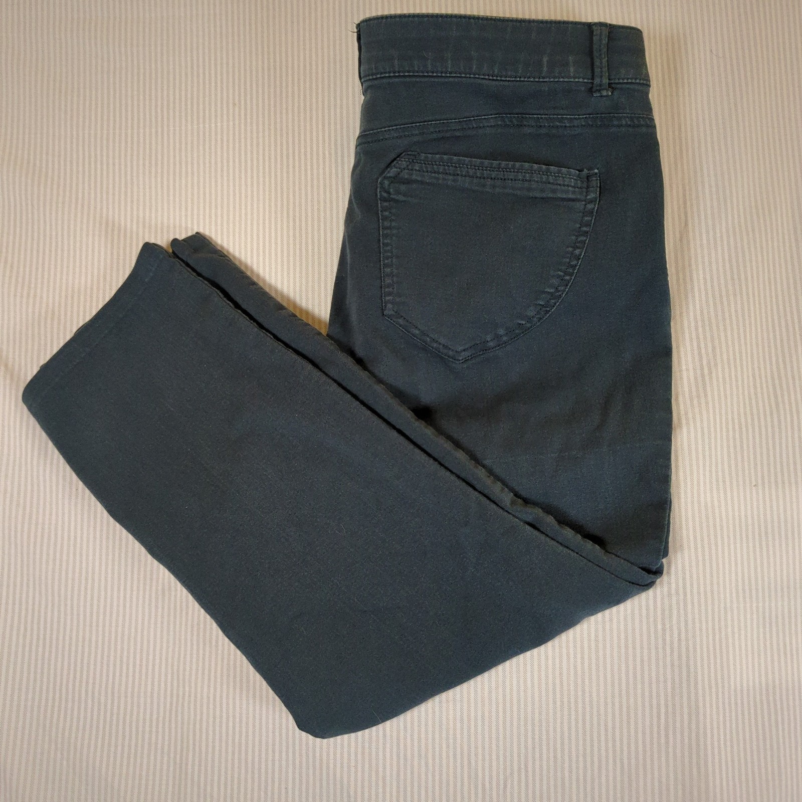 Westbound Women’s Jeans Size 16R Regular Blue Stretch Straight Leg Pants Westbound Women’s Jeans Size 16R Regular Blue Stretch Straight Leg Pants