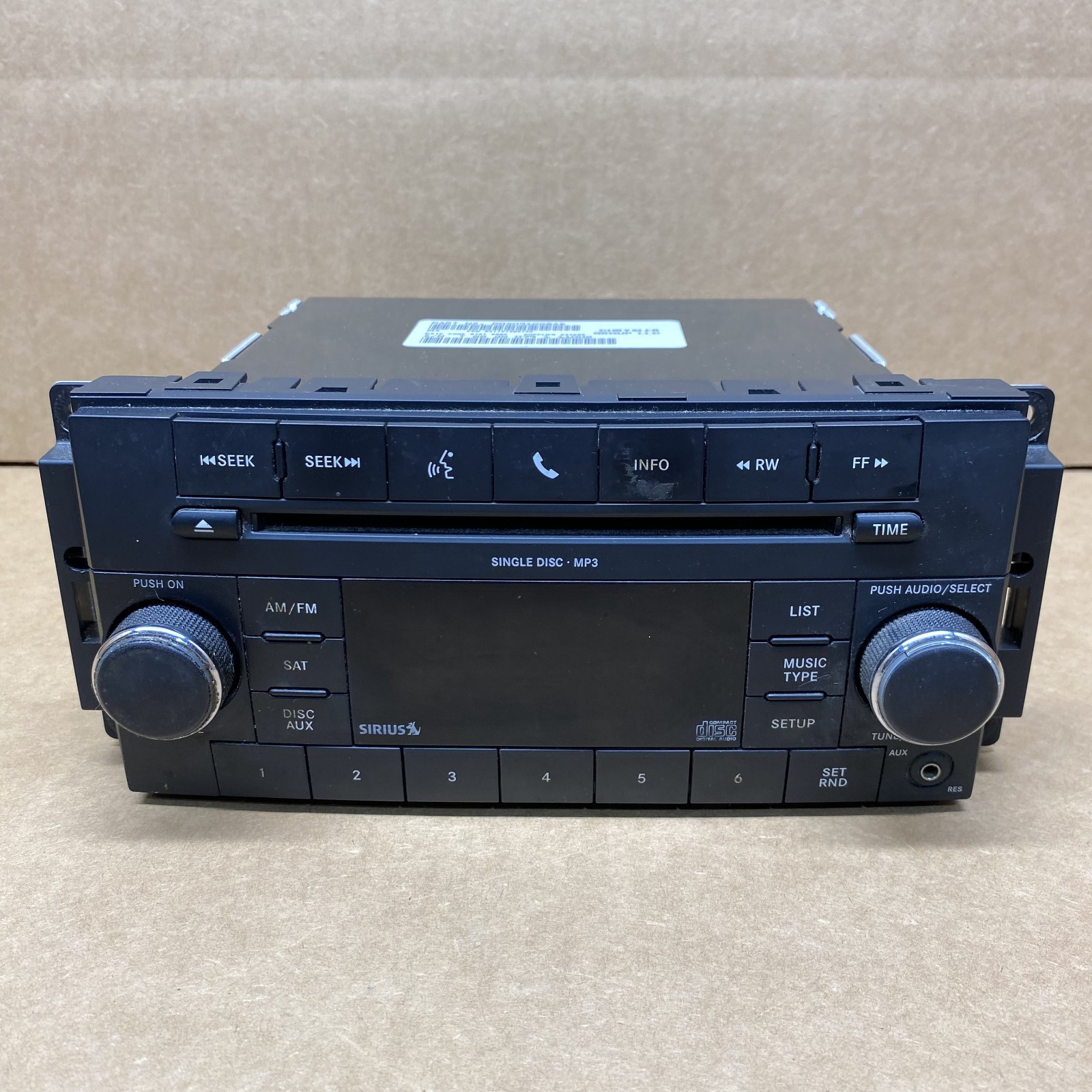 2007-2011 Jeep Dodge Chrysler Radio MP3 CD Player Sirius UConnect RES 05091228 2007-2011 Jeep Dodge Chrysler Radio MP3 CD Player Sirius UConnect RES 05091228