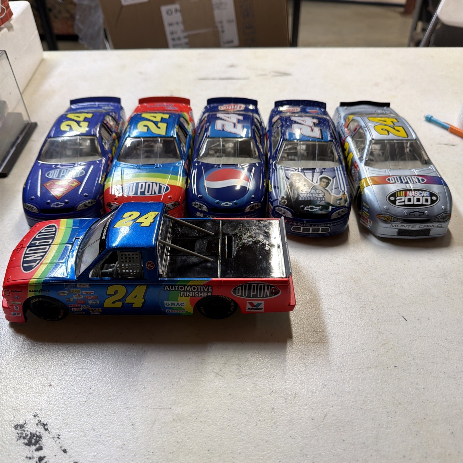 NASCAR Die Cast Lot of 6 Jeff Gordon #24 Dupont RACING CHAMPS/HASBRO 1:24 NASCAR Die Cast Lot of 6 Jeff Gordon #24 Dupont RACING CHAMPS/HASBRO 1:24