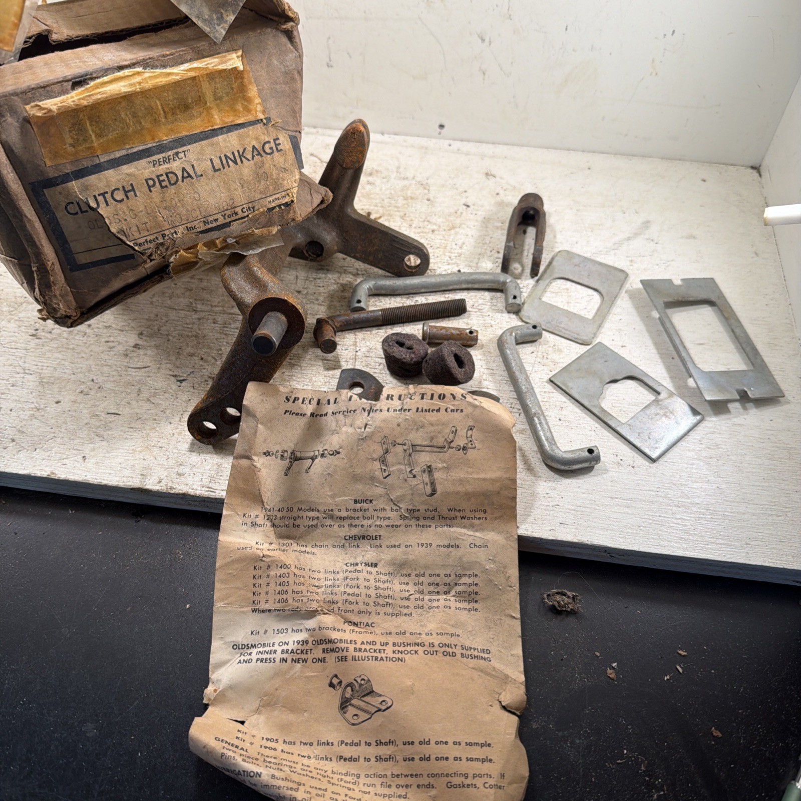 NOS Perfect Olds GL7030 Clutch Pedal Linkage Kit