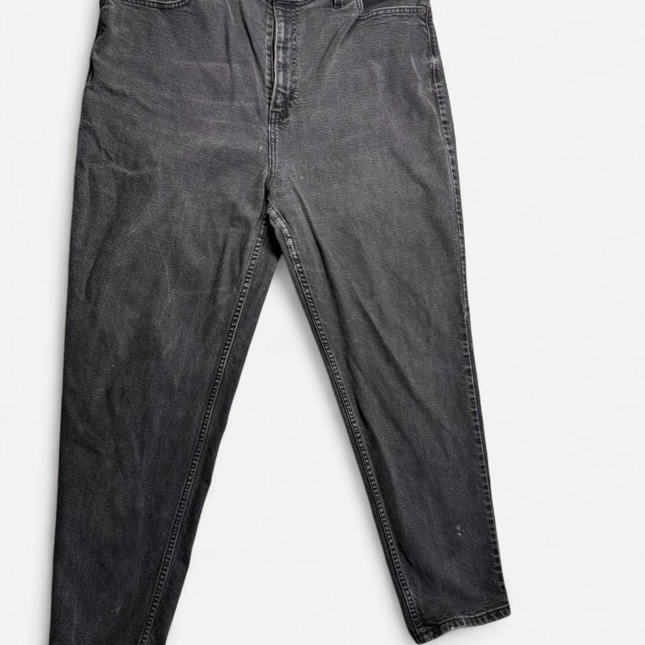 Vintage Levi\'s 550 relaxed fit tapered leg jeans black grey wash 34”